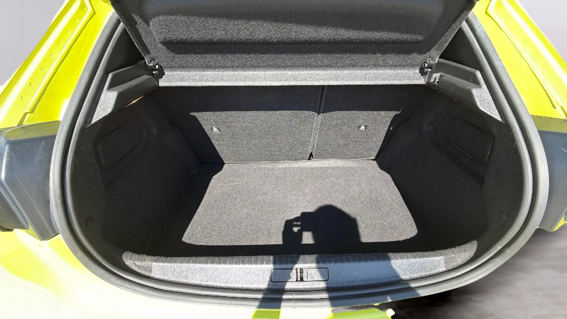 Peugeot 208 Style Hybrid 110 eDCS6 - foto 9