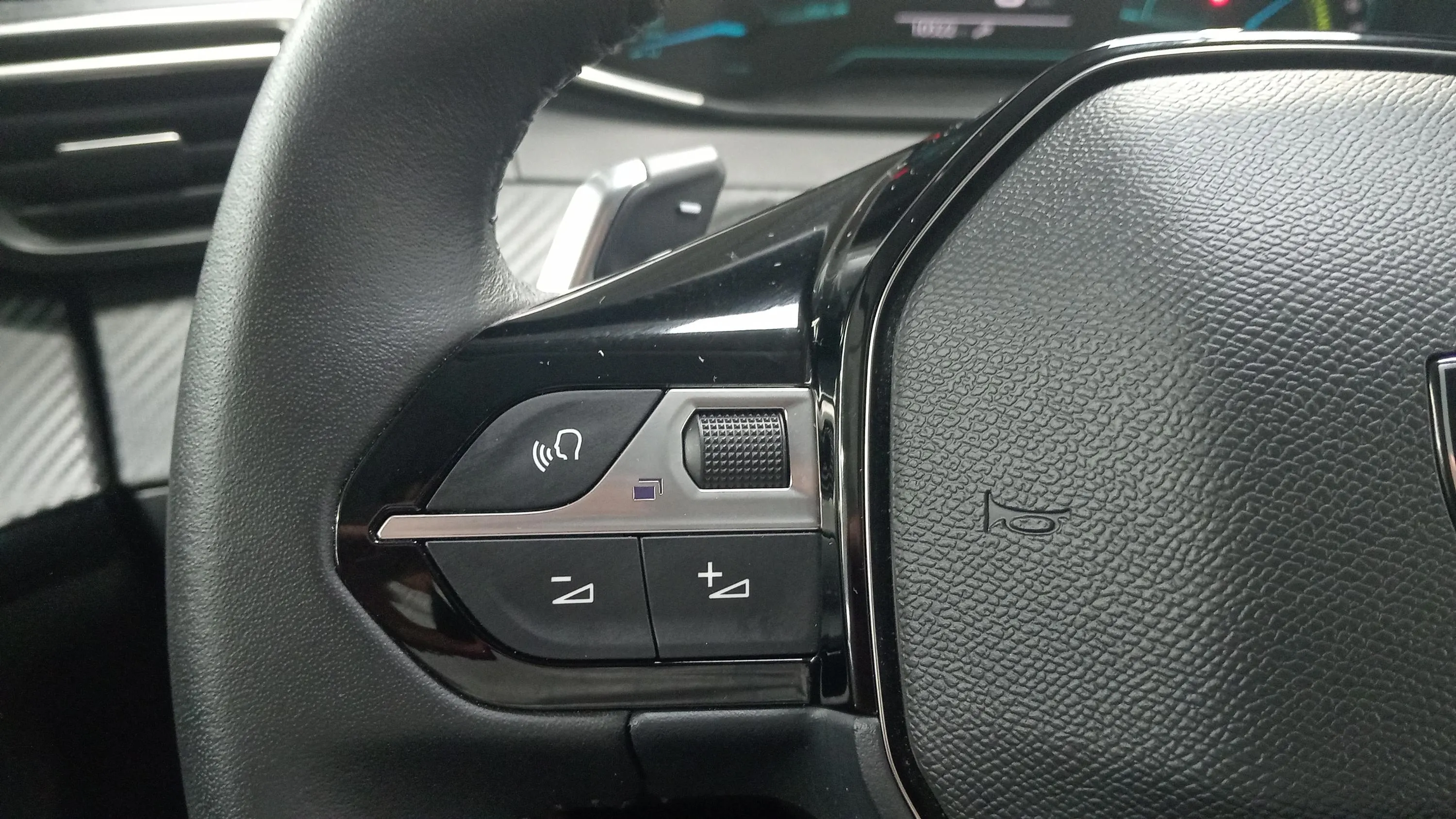 Peugeot 208 Style Hybrid 110 eDCS6 - foto 23