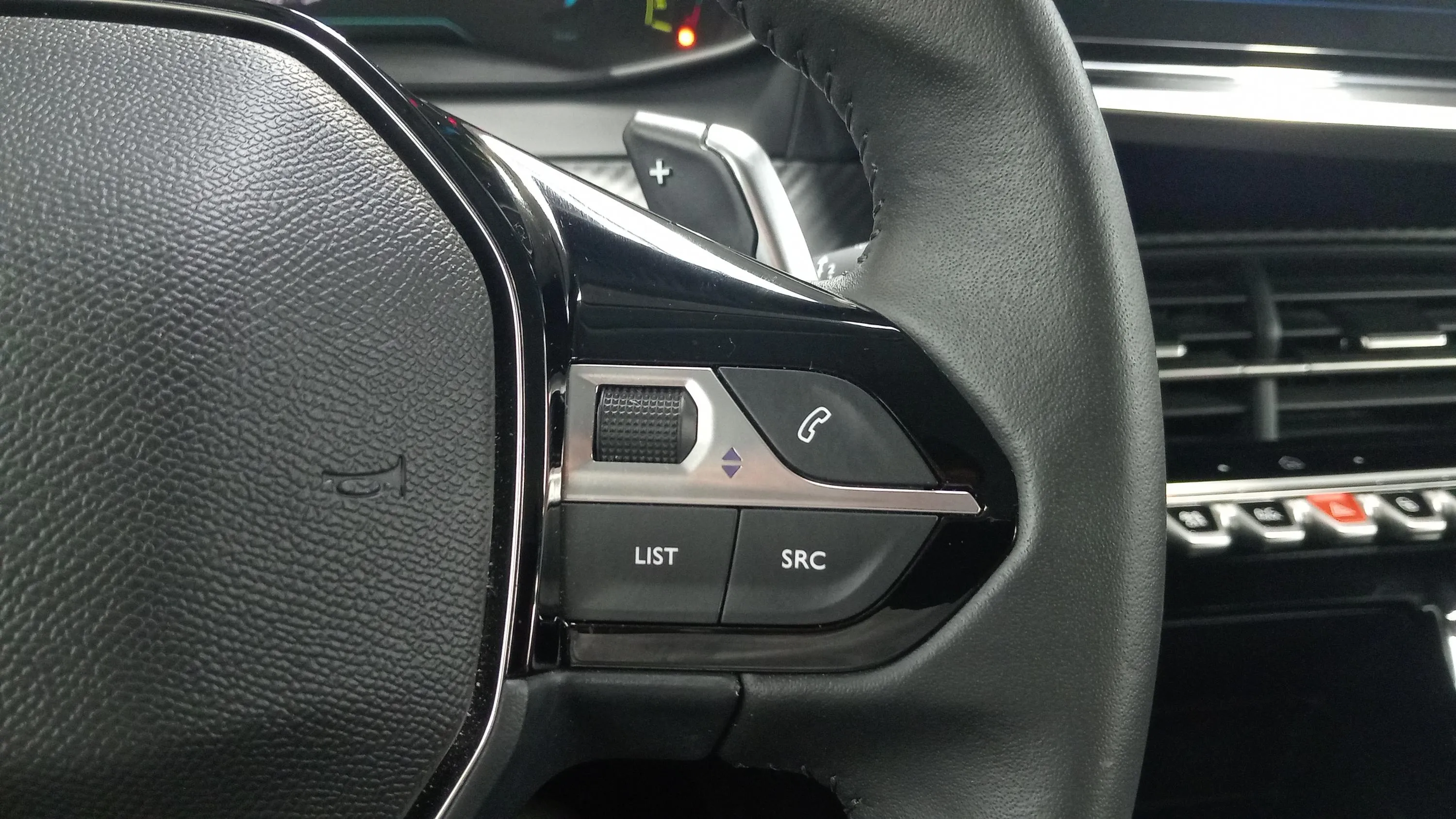 Peugeot 208 Style Hybrid 110 eDCS6 - foto 22