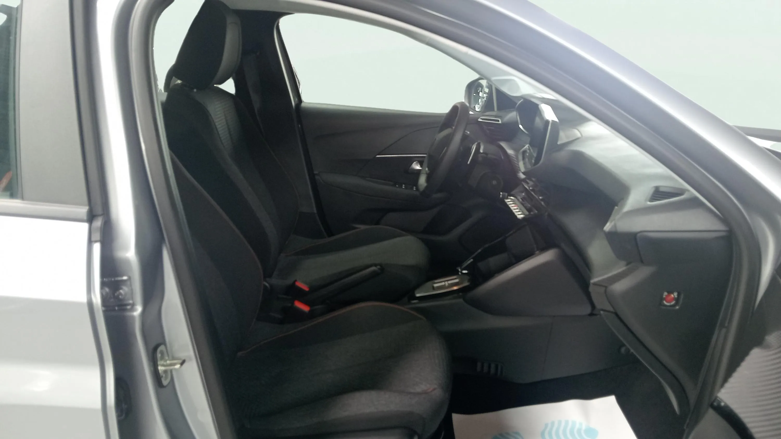 Peugeot 208 Style Hybrid 110 eDCS6 - foto 9