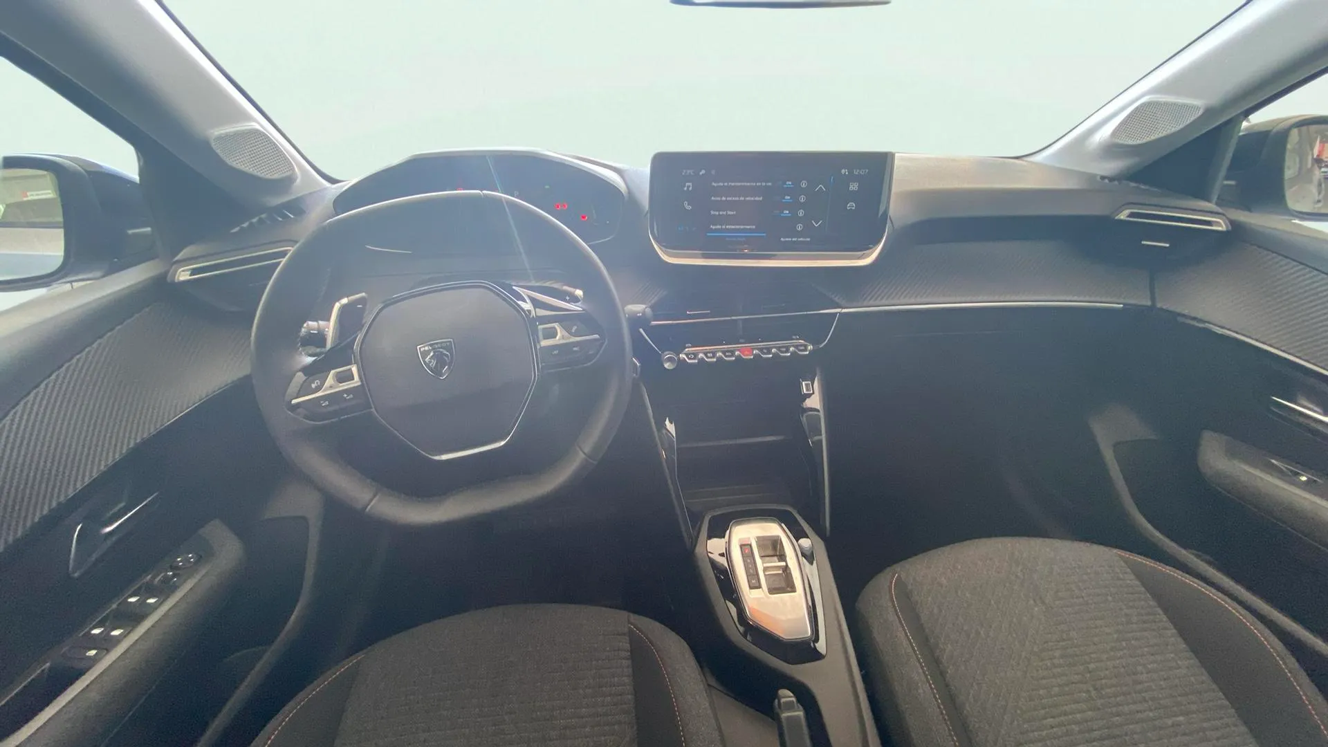 Peugeot 208 Style Hybrid 110 eDCS6 - foto 11