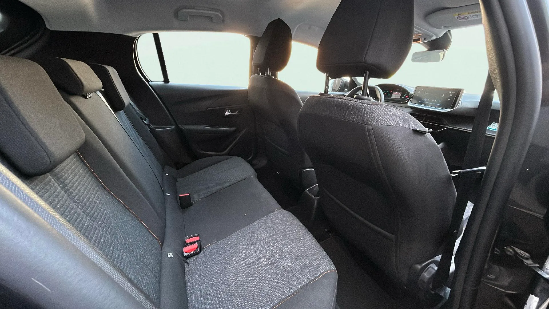 Peugeot 208 Style Hybrid 110 eDCS6 - foto 19