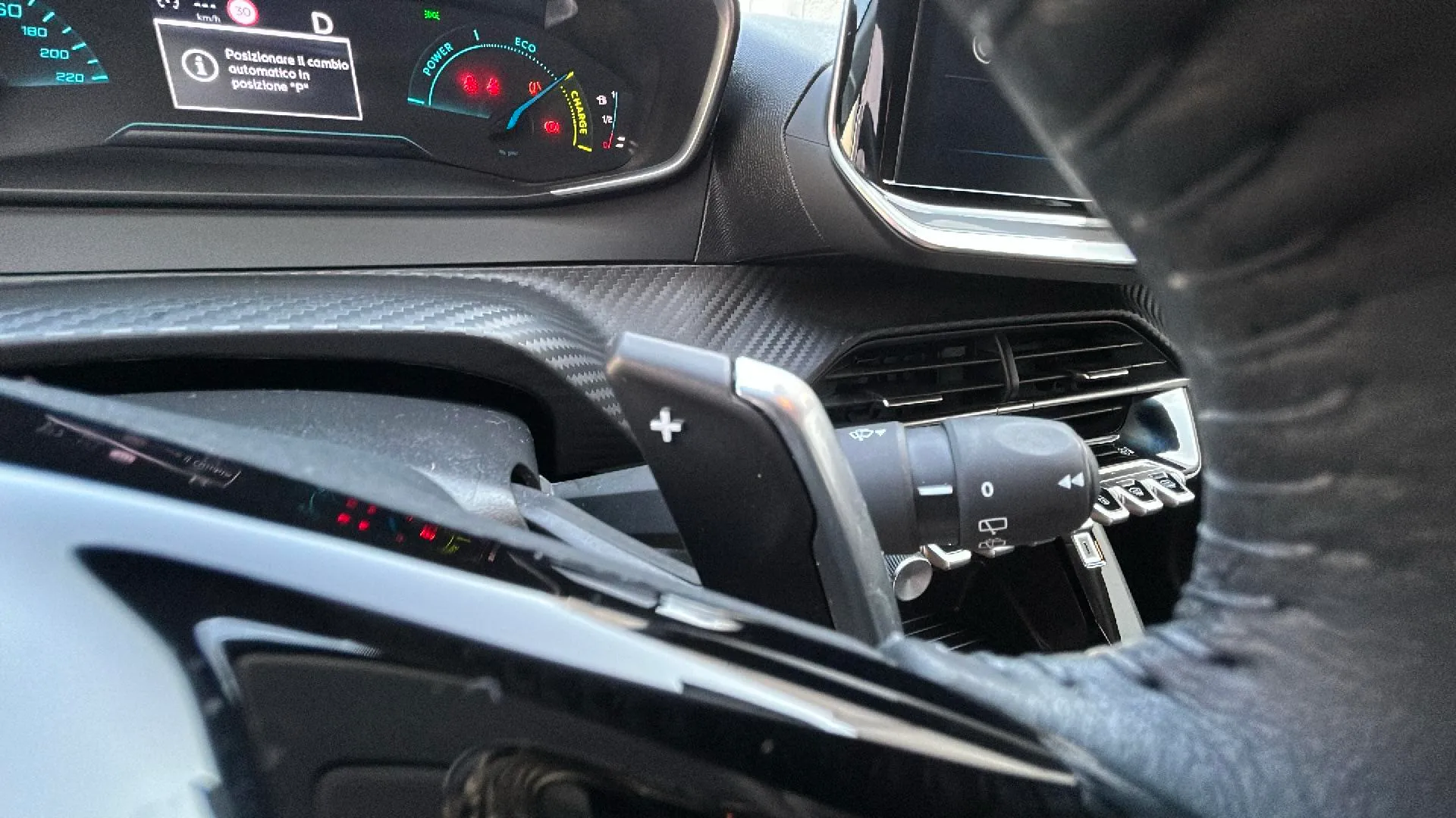 Peugeot 208 Style Hybrid 110 eDCS6 - foto 14