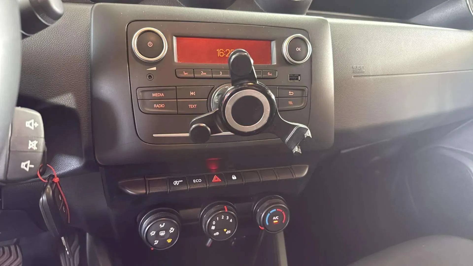 Dacia Duster Expression TCe ECO-G 4x2 - foto 23