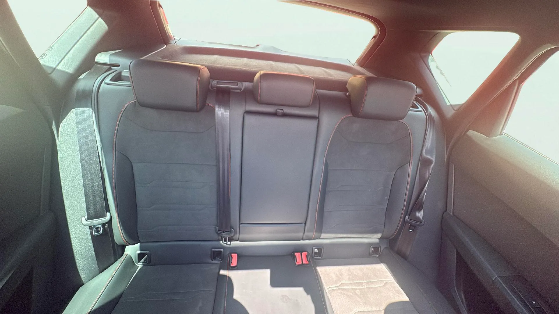 SEAT Ateca 1.5 TSI DSG FR Edition - foto 16