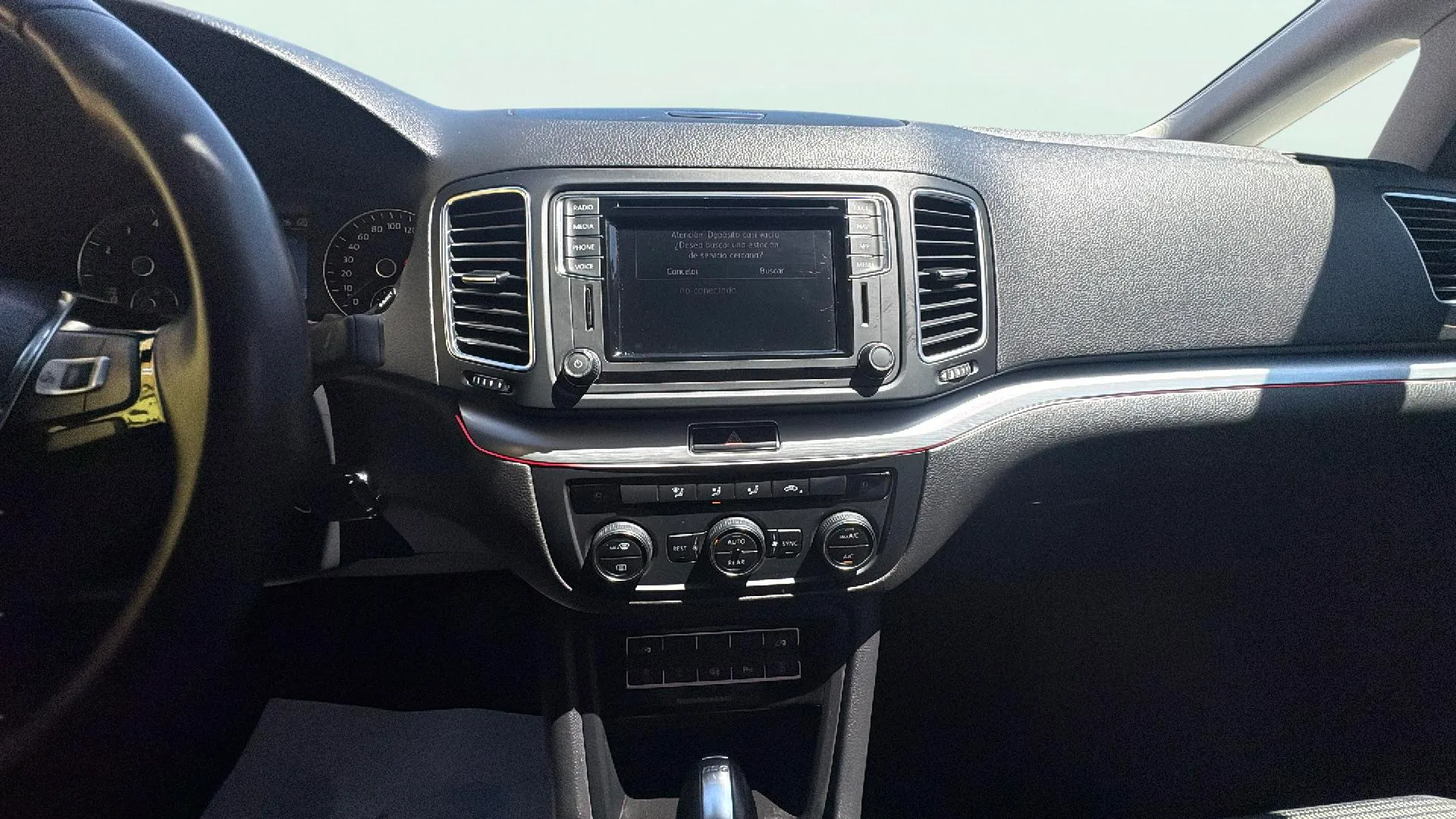 Volkswagen Sharan Advance 1.4 TSI DSG - foto 11
