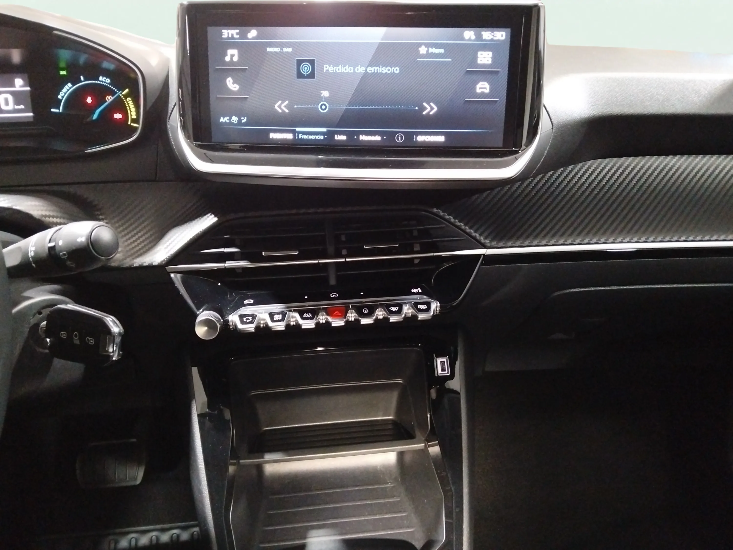 Peugeot 208 Style Hybrid 110 eDCS6 - foto 10