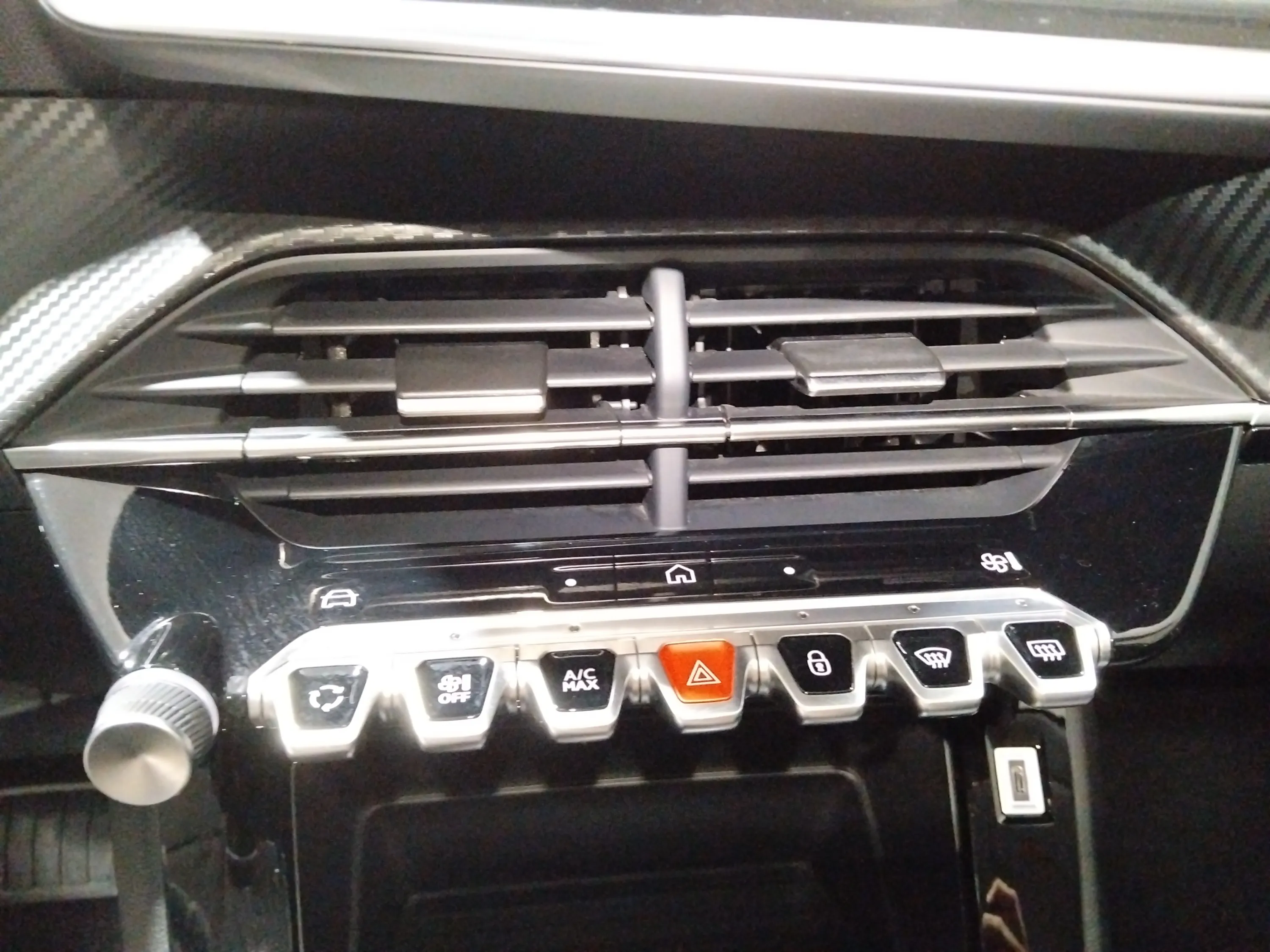 Peugeot 208 Style Hybrid 110 eDCS6 - foto 21