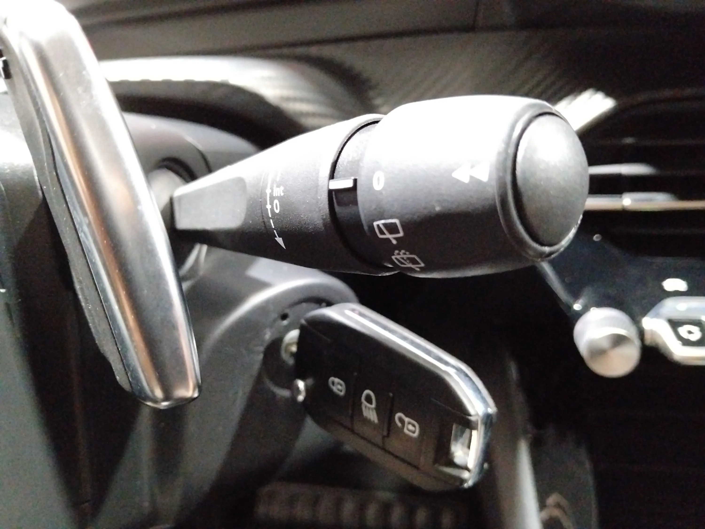Peugeot 208 Style Hybrid 110 eDCS6 - foto 26