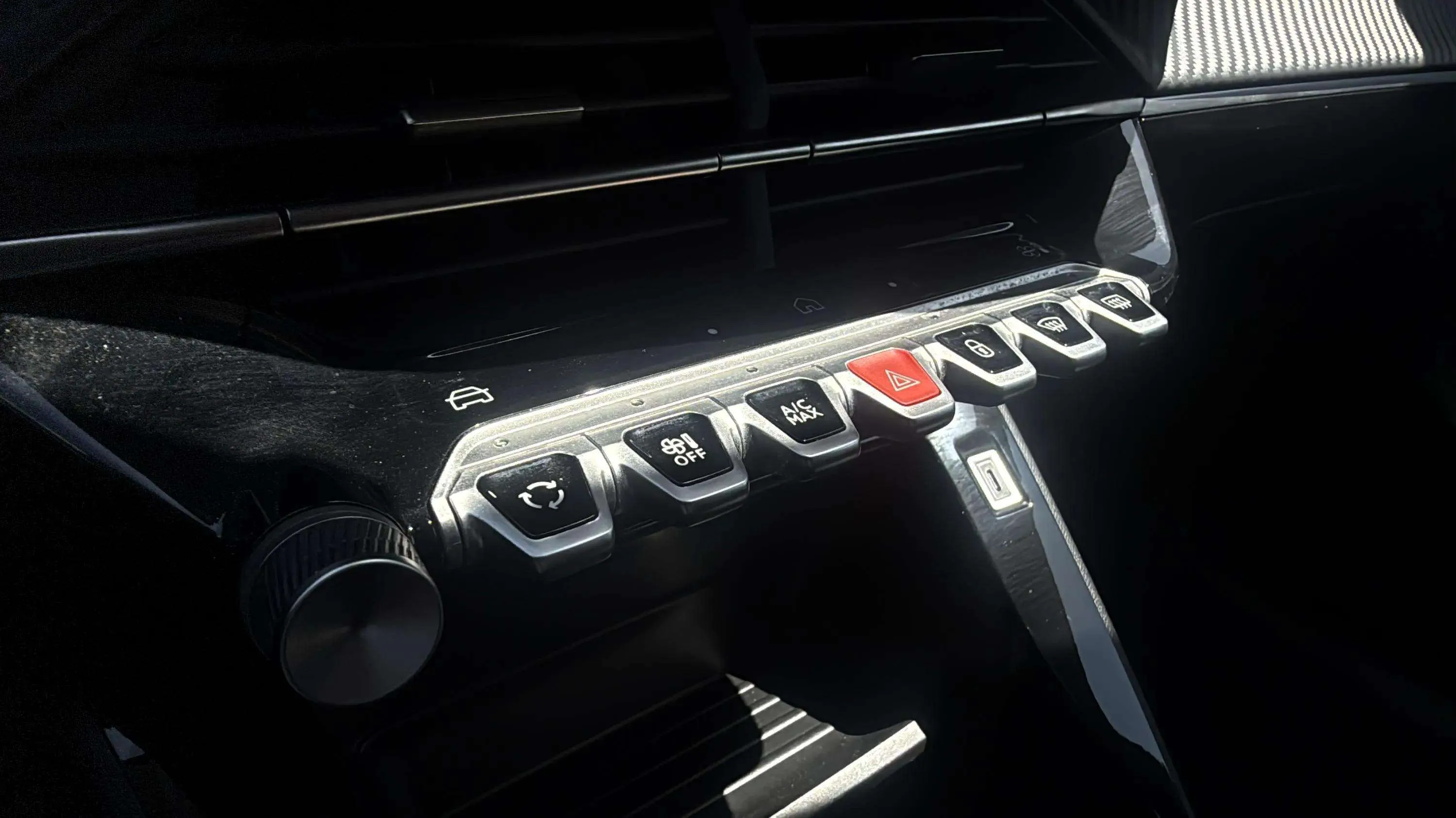 Peugeot 208 Style Hybrid 110 eDCS6 - foto 11
