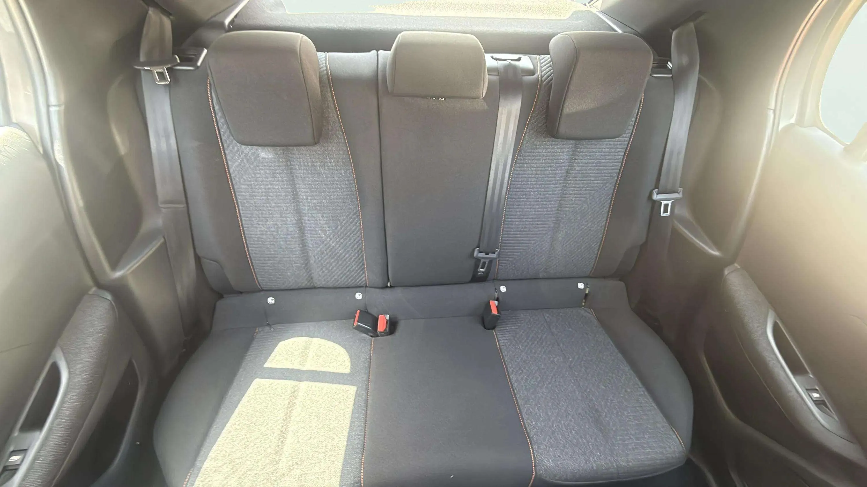 Peugeot 208 Style Hybrid 110 eDCS6 - foto 18