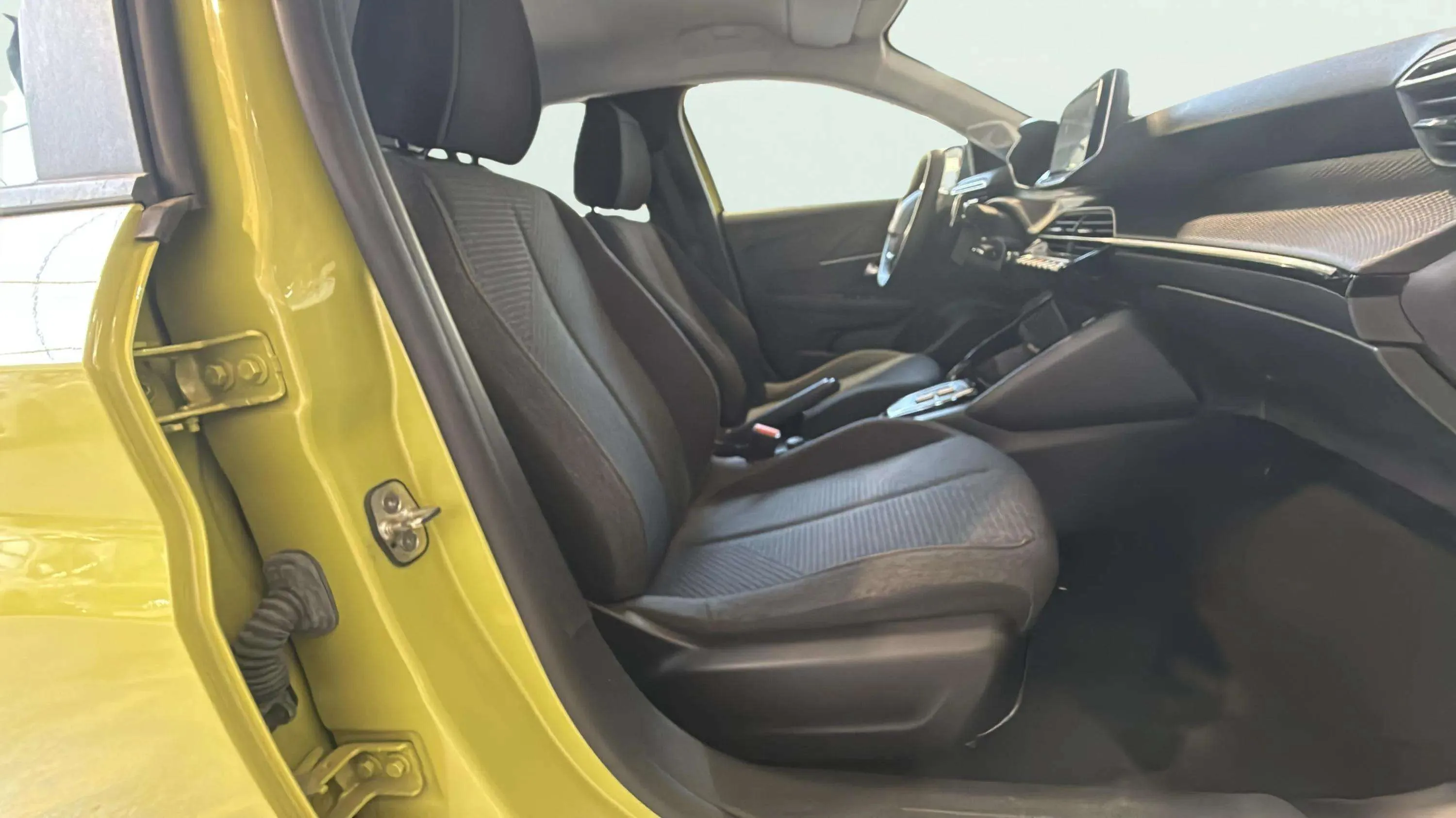 Peugeot 208 Style Hybrid 110 eDCS6 - foto 16