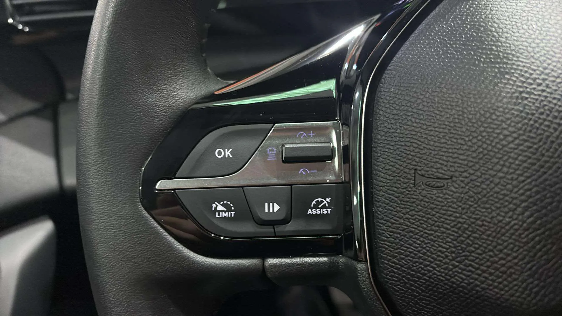 Peugeot 308 Allure PureTech 130 - foto 18