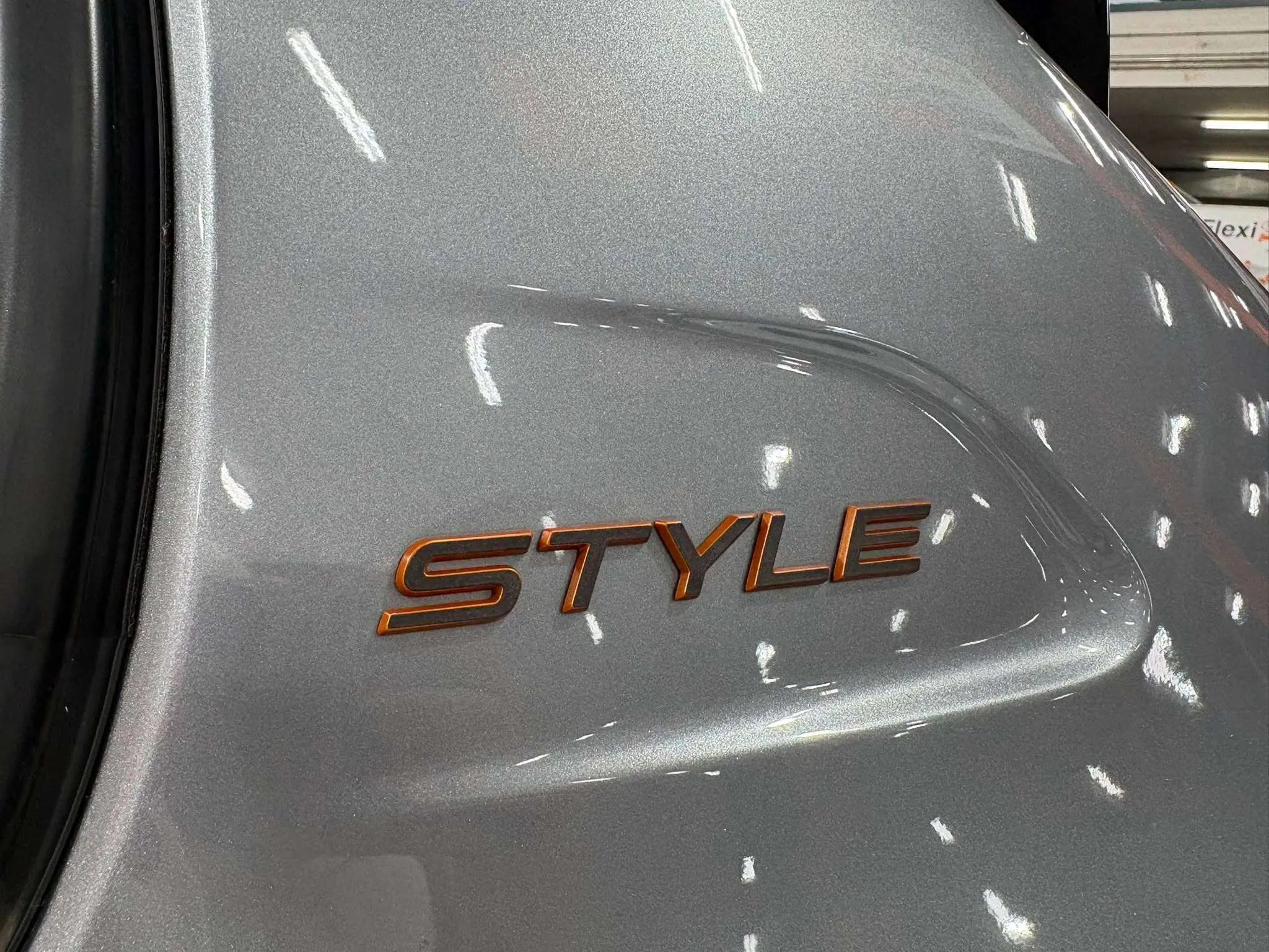 Peugeot 208 Style Hybrid 110 eDCS6 - foto 17
