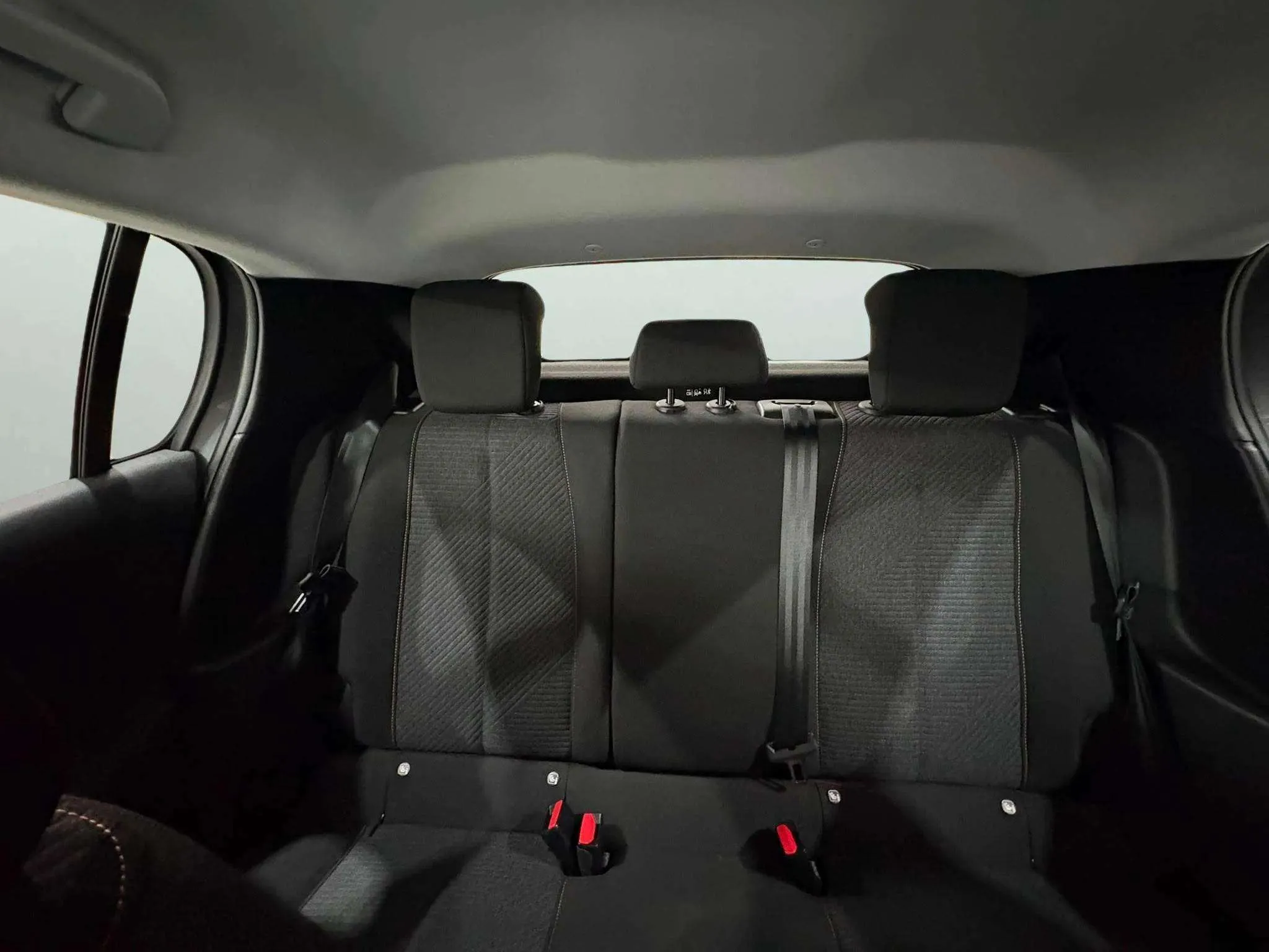 Peugeot 208 Style Hybrid 110 eDCS6 - foto 16