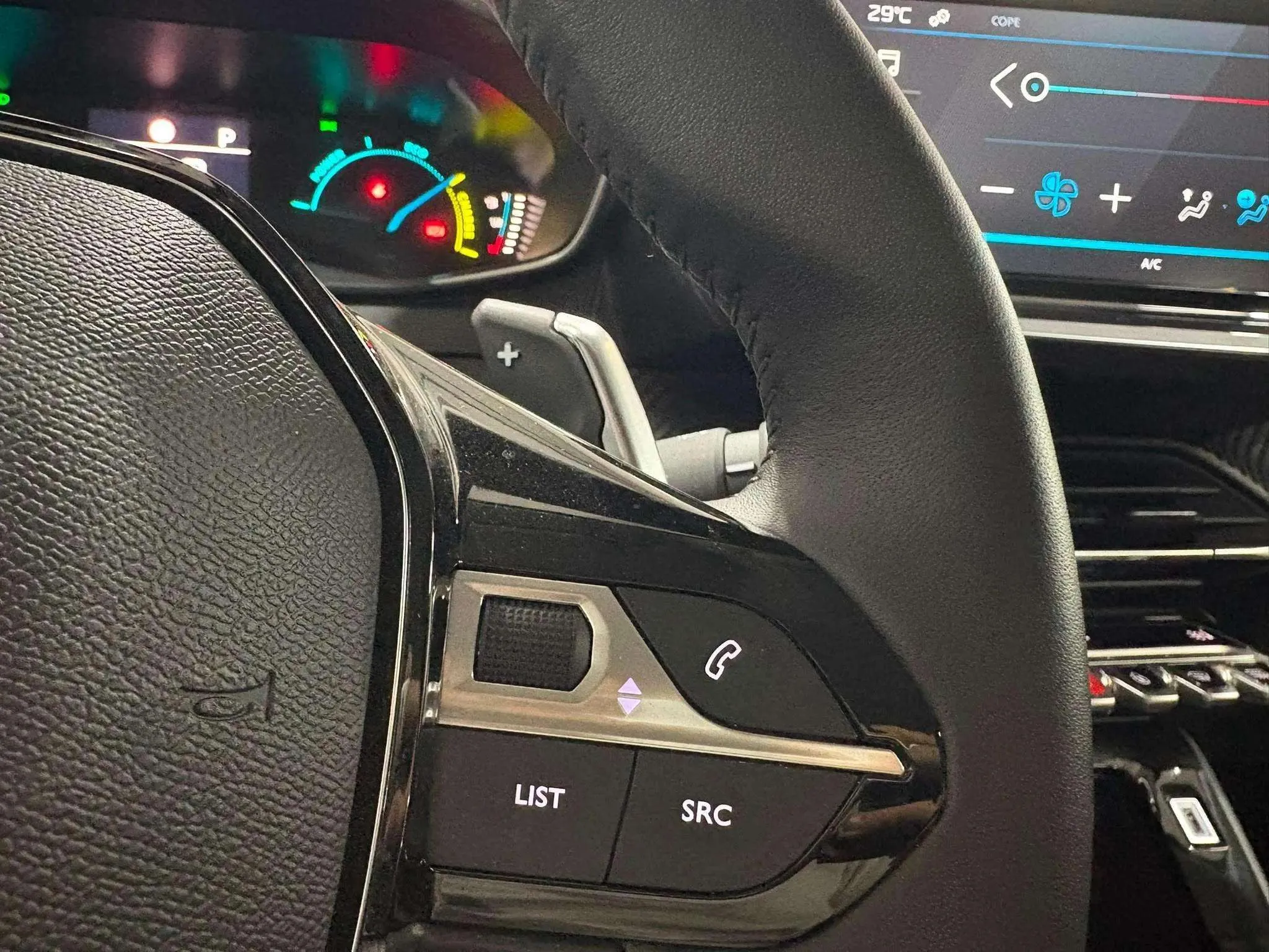 Peugeot 208 Style Hybrid 110 eDCS6 - foto 10