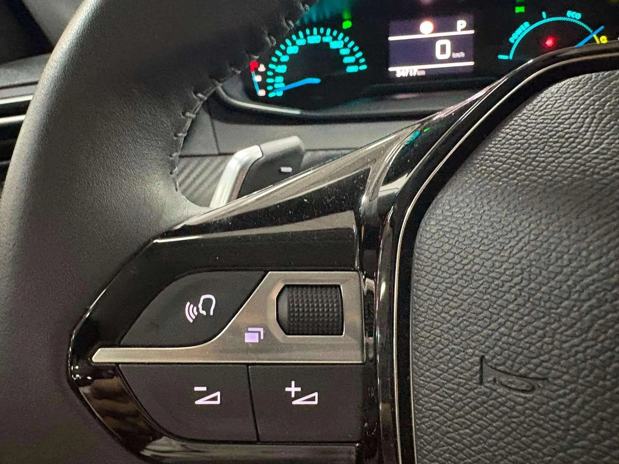 Peugeot 208 Style Hybrid 110 eDCS6 - foto 9