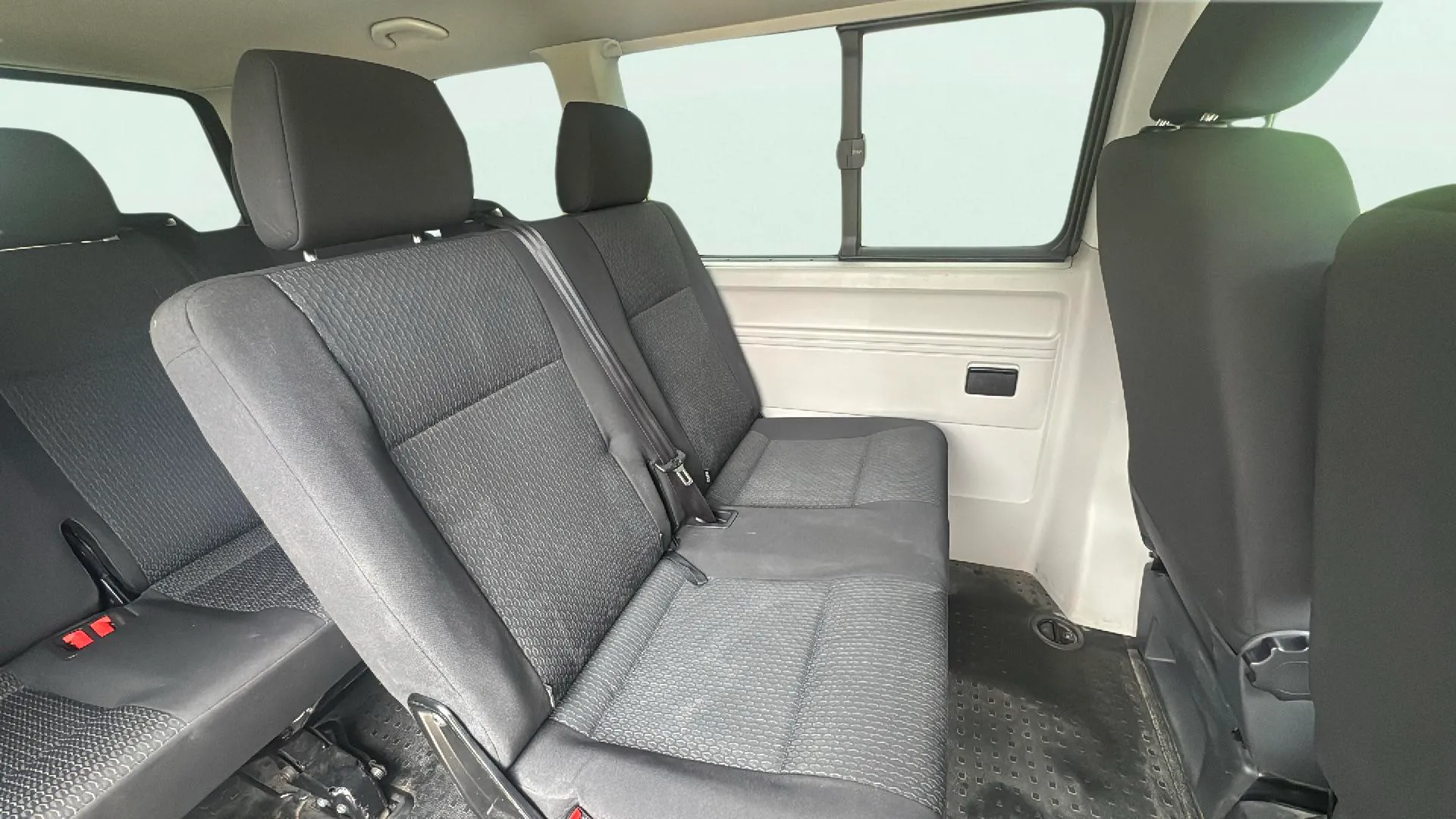 Volkswagen Transporter combi - foto 8