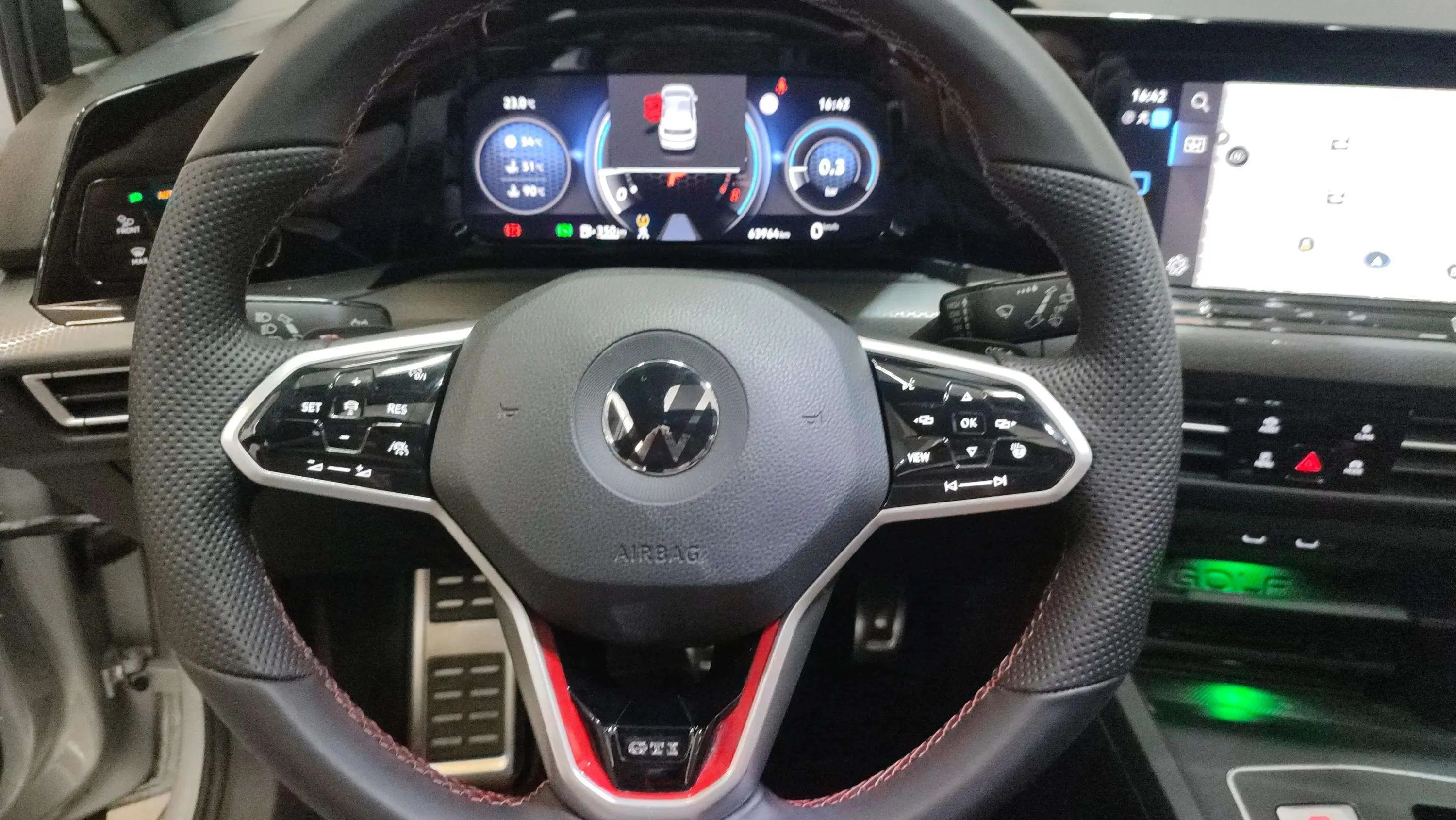 Volkswagen Golf GTI Clubsport 2.0 TSI DSG - foto 11