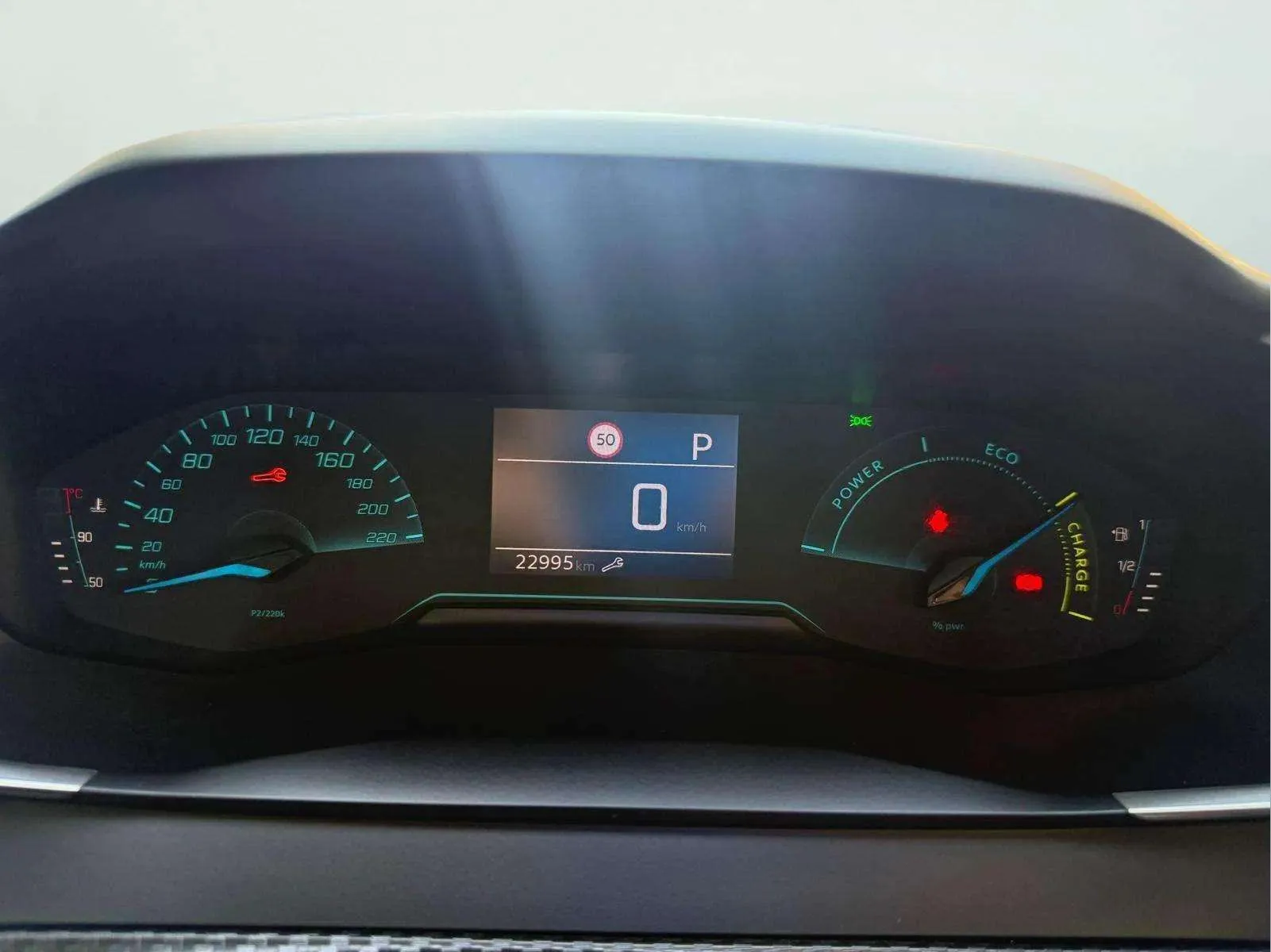 Peugeot 208 Style Hybrid 110 eDCS6 - foto 13