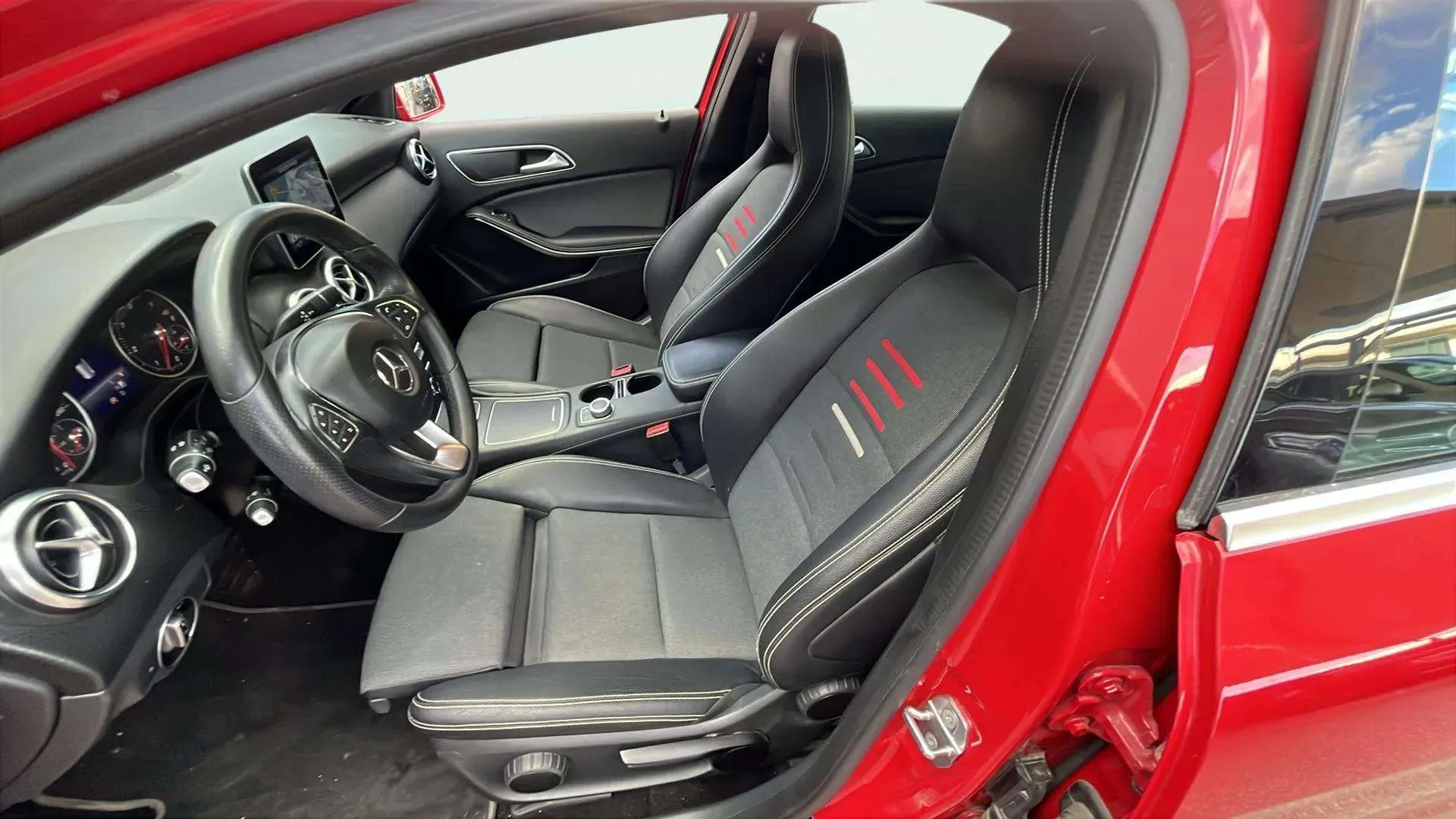 Mercedes-Benz Clase A A 200 d - foto 11
