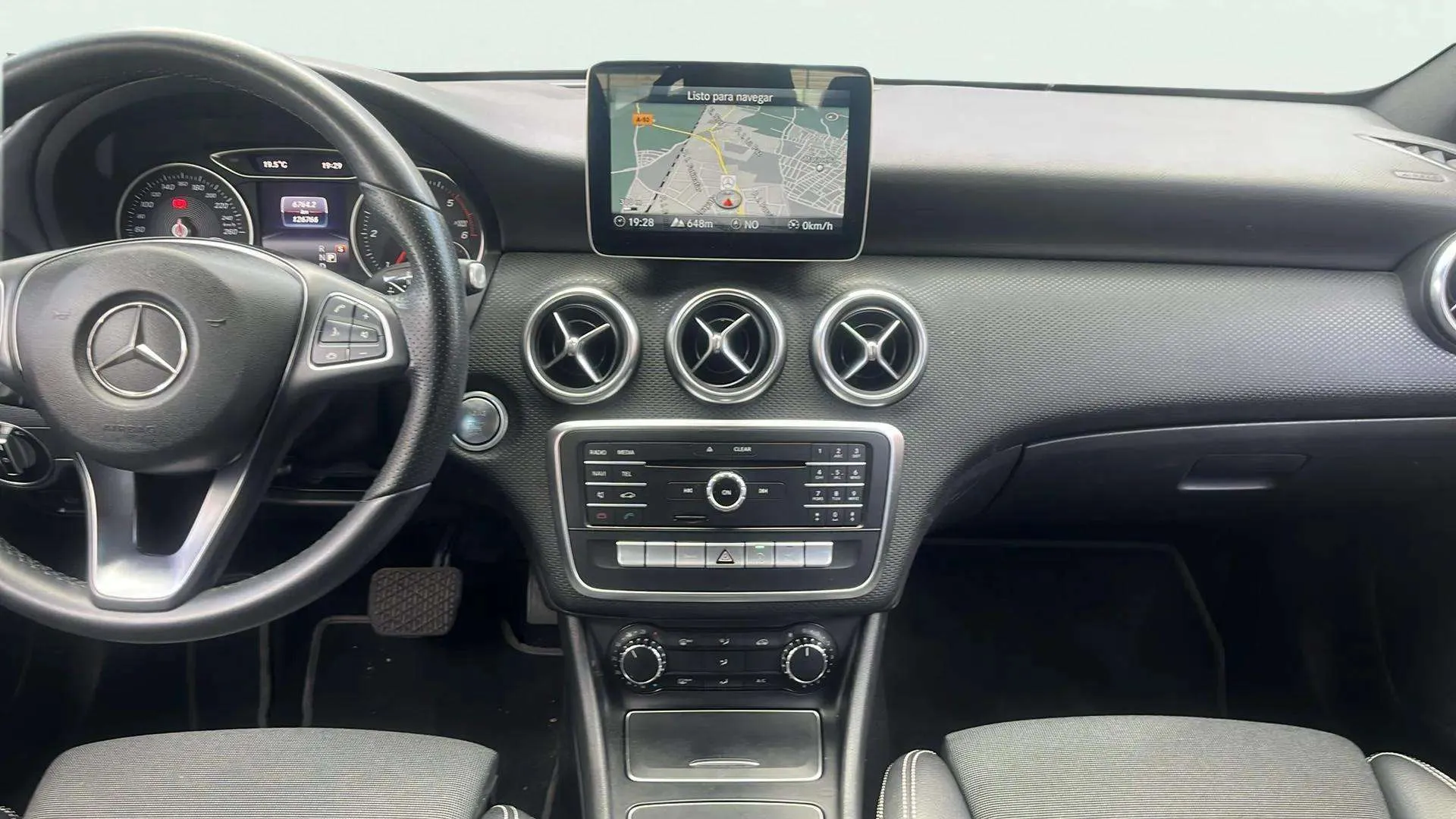 Mercedes-Benz Clase A A 200 d - foto 8