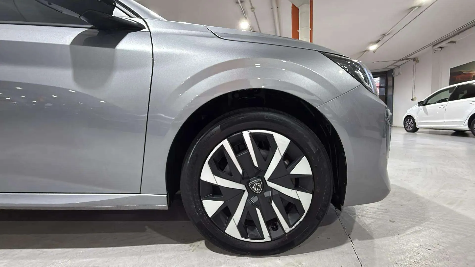Peugeot 208 Style Hybrid 110 eDCS6 - foto 10