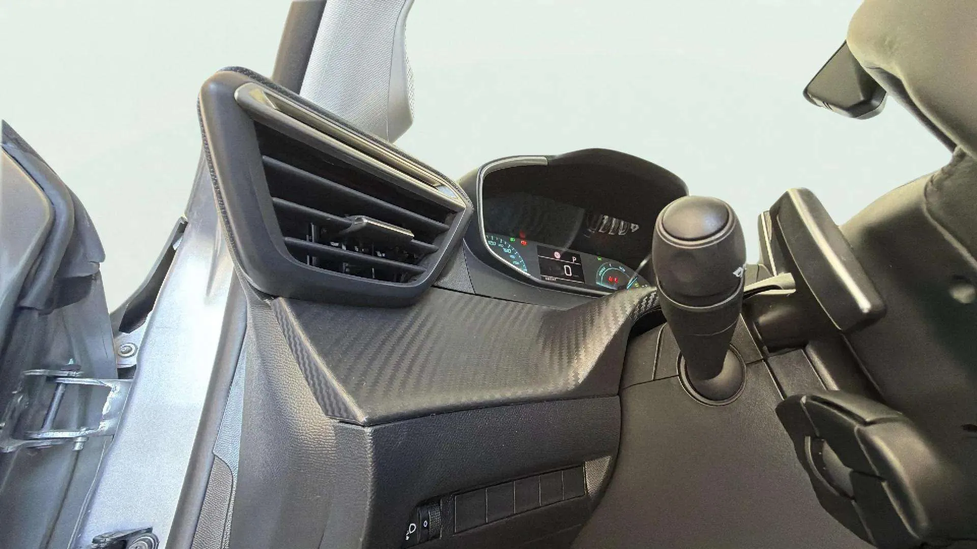 Peugeot 208 Style Hybrid 110 eDCS6 - foto 30