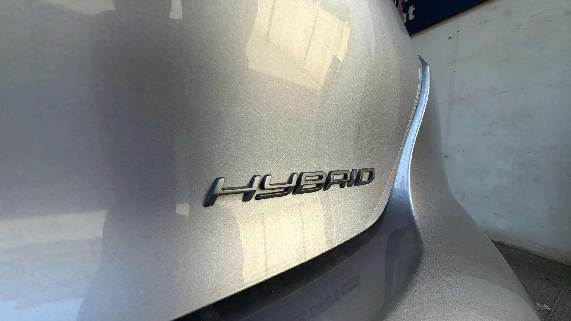 Peugeot 208 Style Hybrid 110 eDCS6 - foto 32