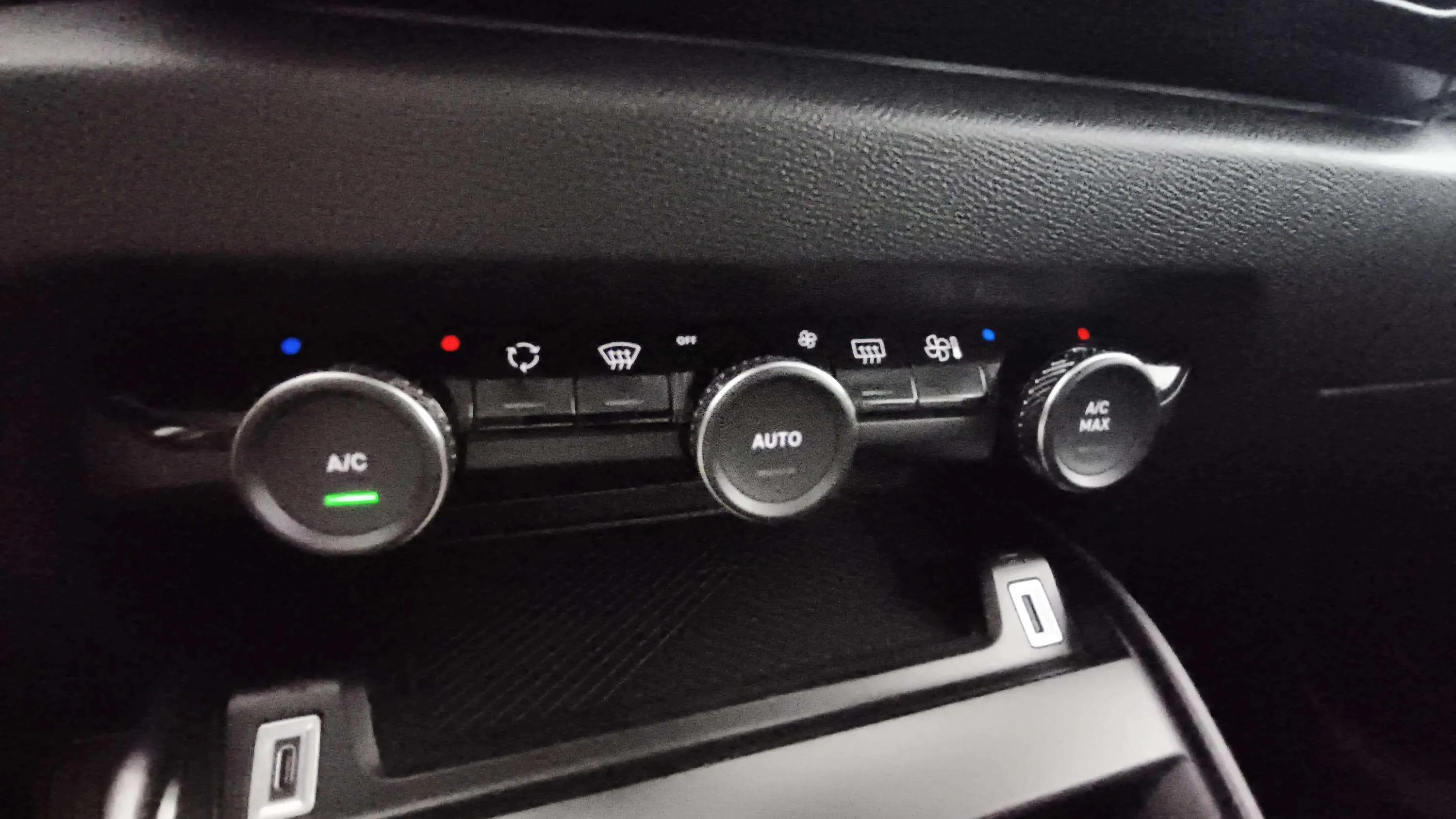 Citroën C4 BlueHDi 130 EAT8 Feel Pack - foto 18