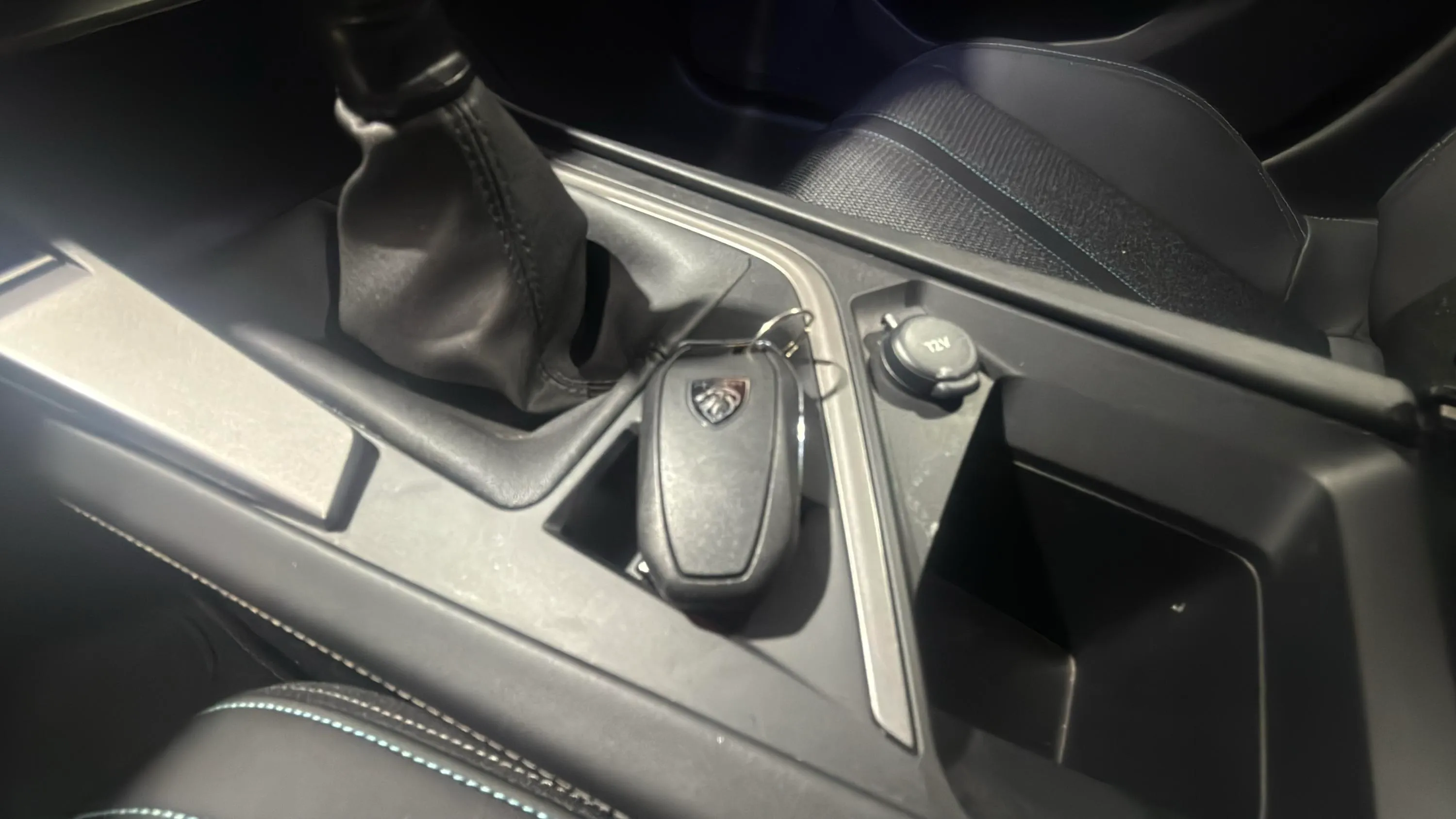 Peugeot 308 Allure PureTech 130 - foto 18