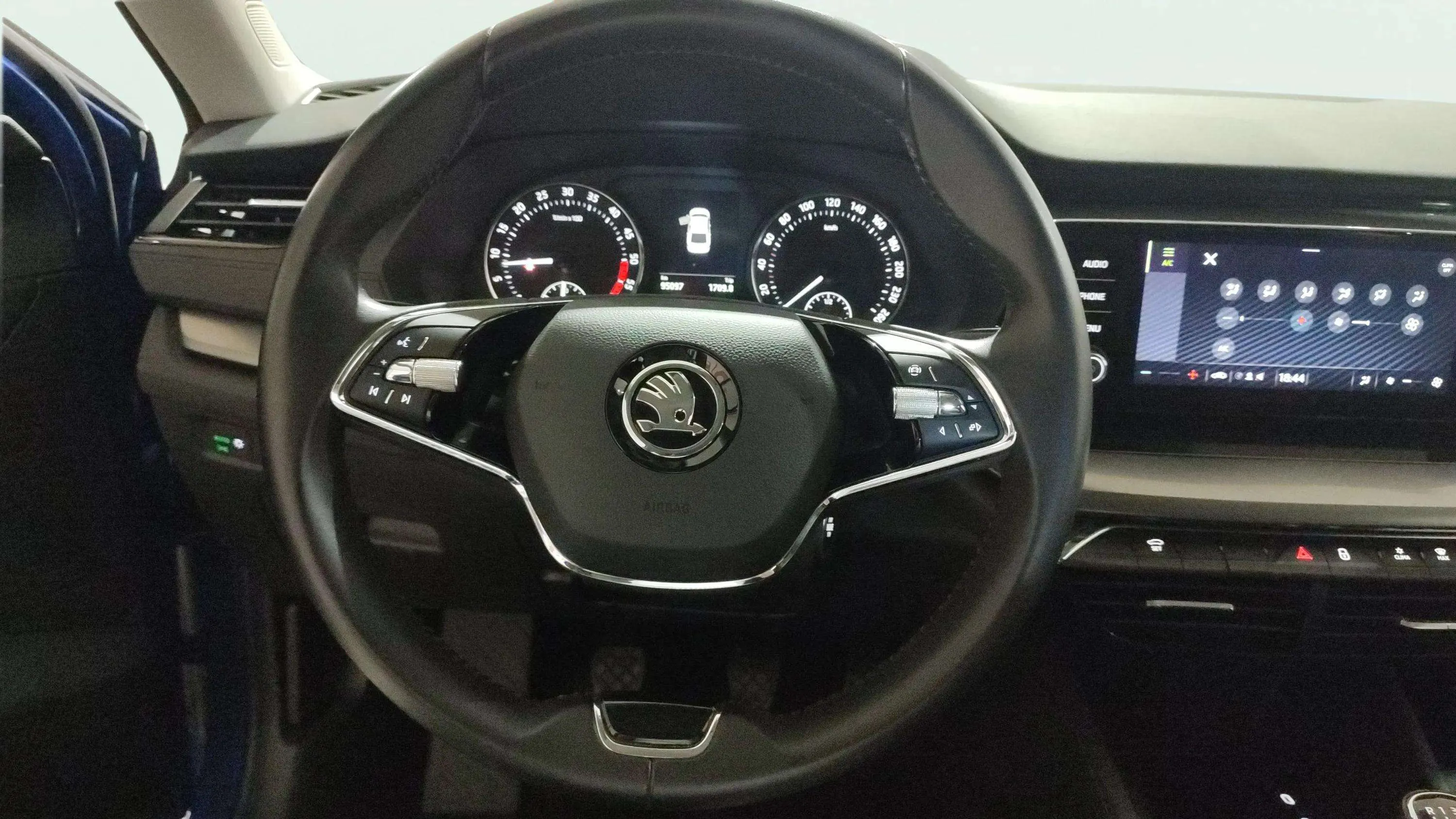 Škoda Octavia 2.0 TDI Active - foto 7