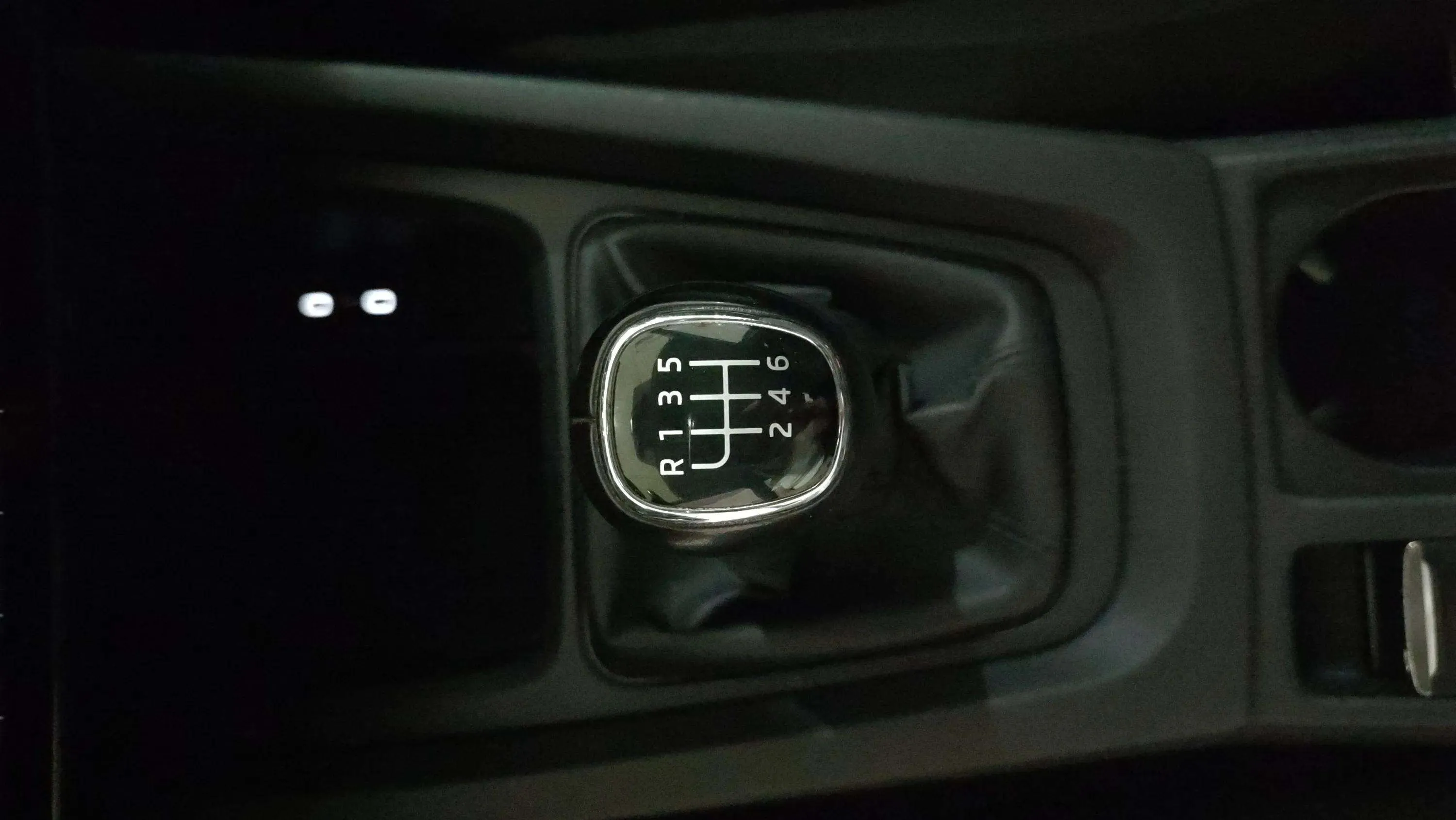 Škoda Octavia 2.0 TDI Active - foto 13