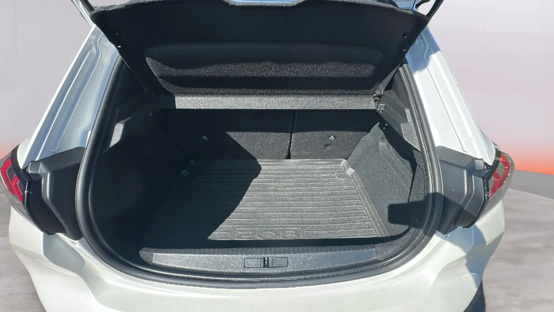 Peugeot 208 PureTech EAT8 Allure Pack - foto 18