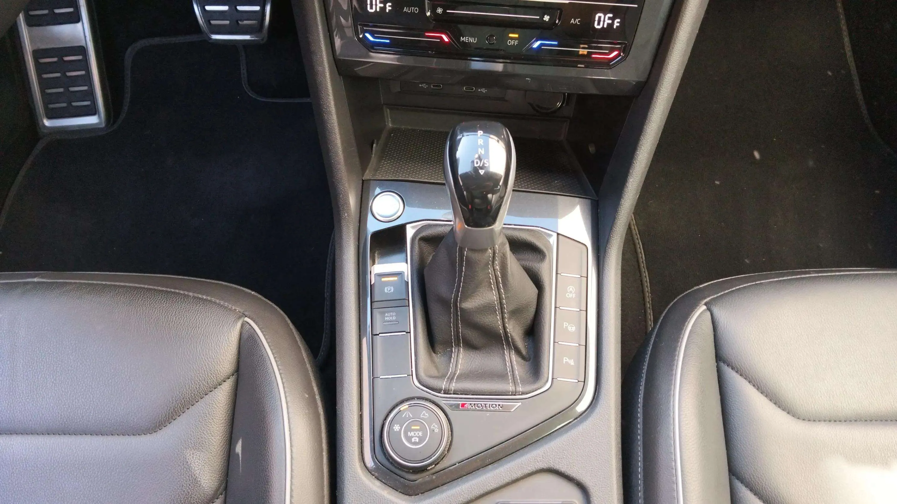 Volkswagen Tiguan R-Line 2.0 TDI DSG - foto 14