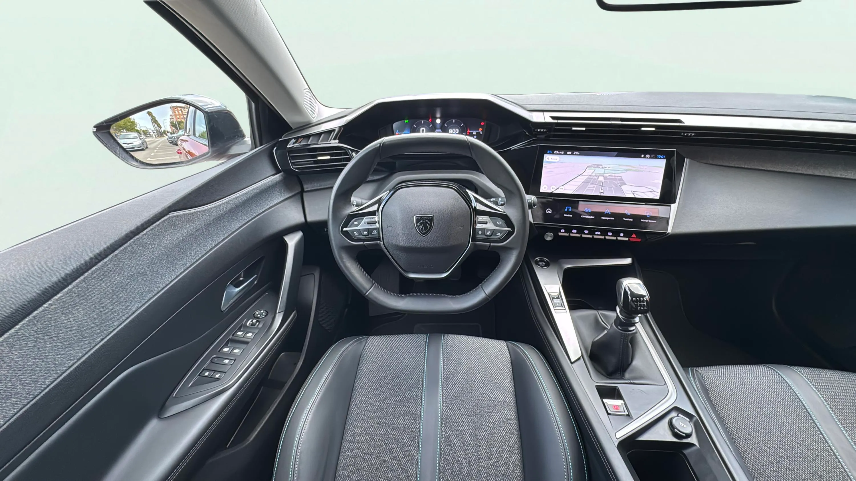 Peugeot 308 Allure PureTech 130 - foto 12