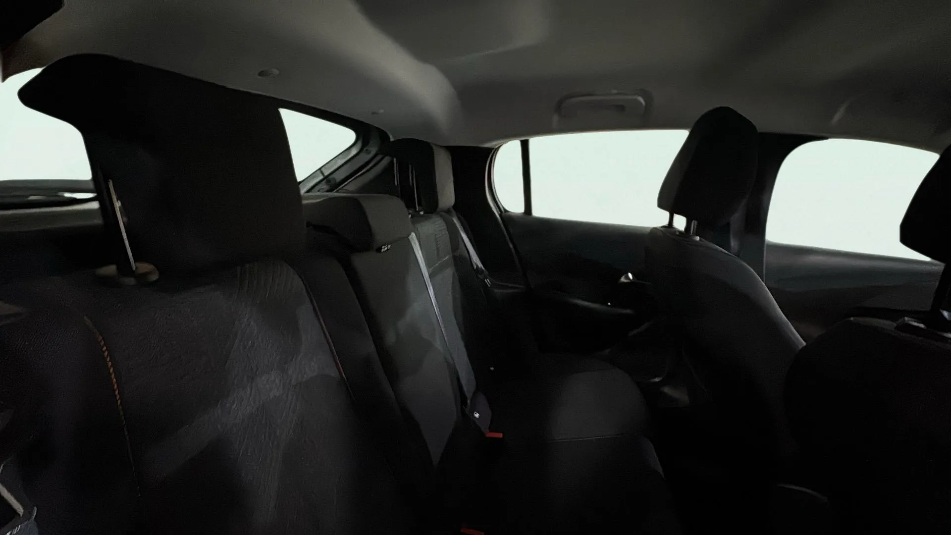 Peugeot 208 Style Hybrid 110 eDCS6 - foto 13