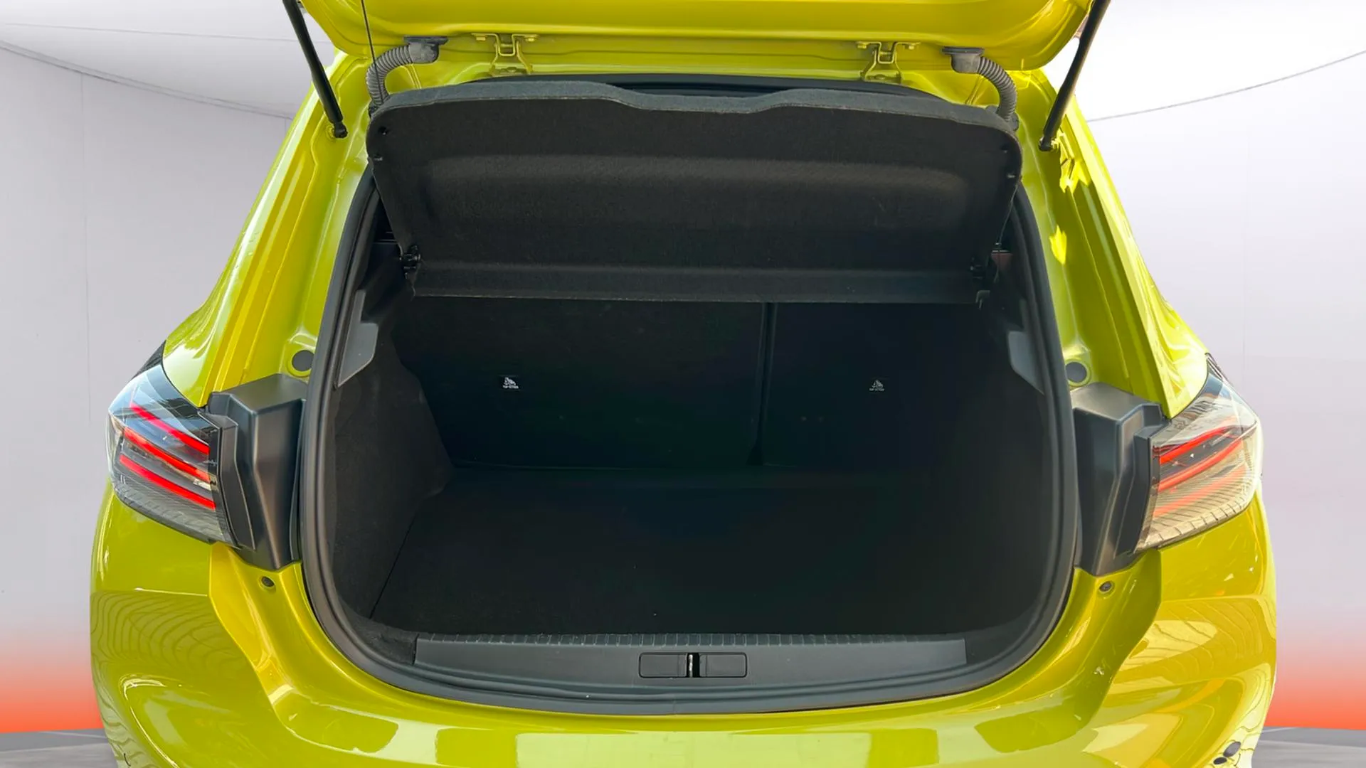 Peugeot 208 Style Hybrid 110 eDCS6 - foto 20