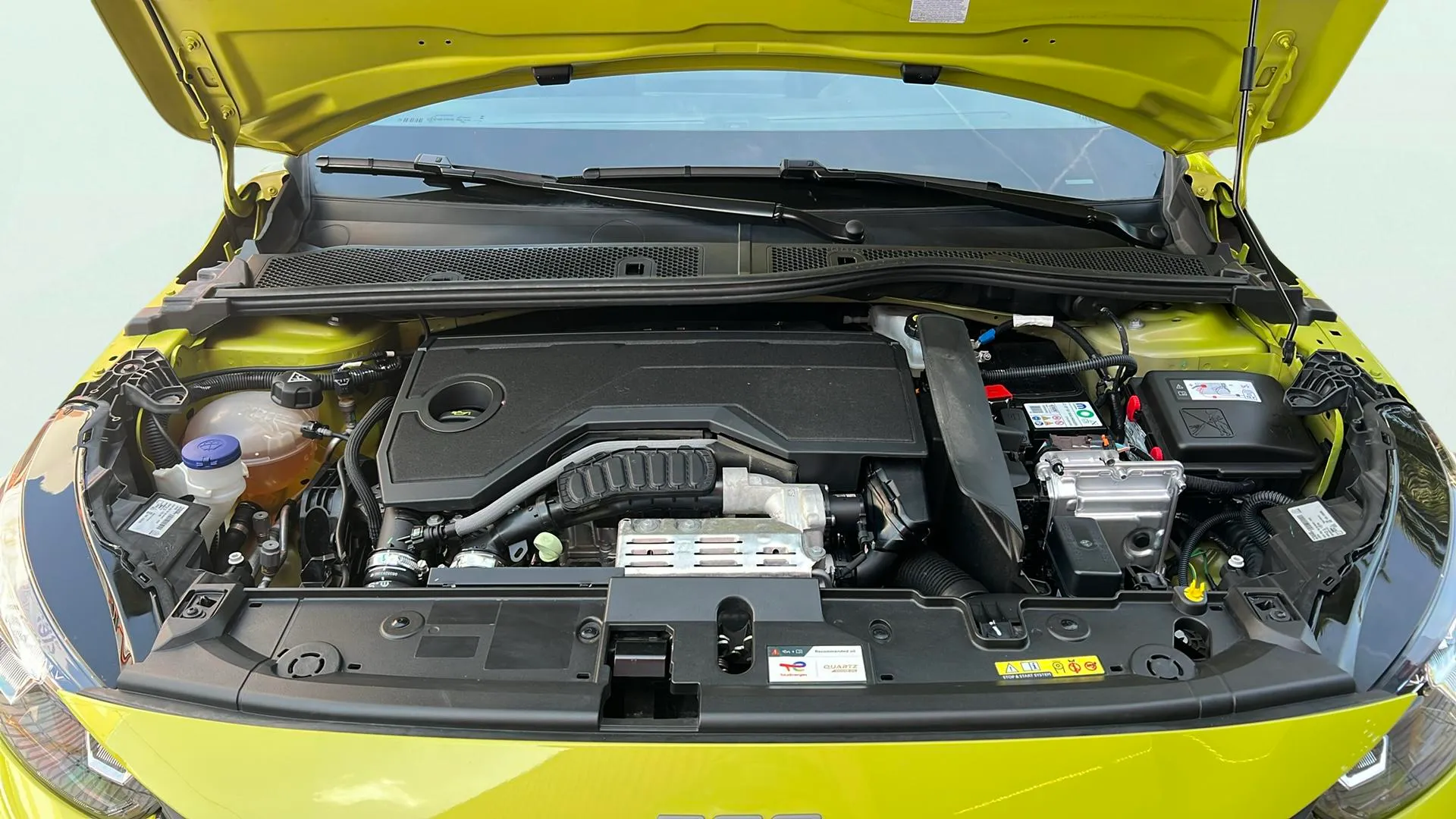 Peugeot 208 Style Hybrid 110 eDCS6 - foto 19