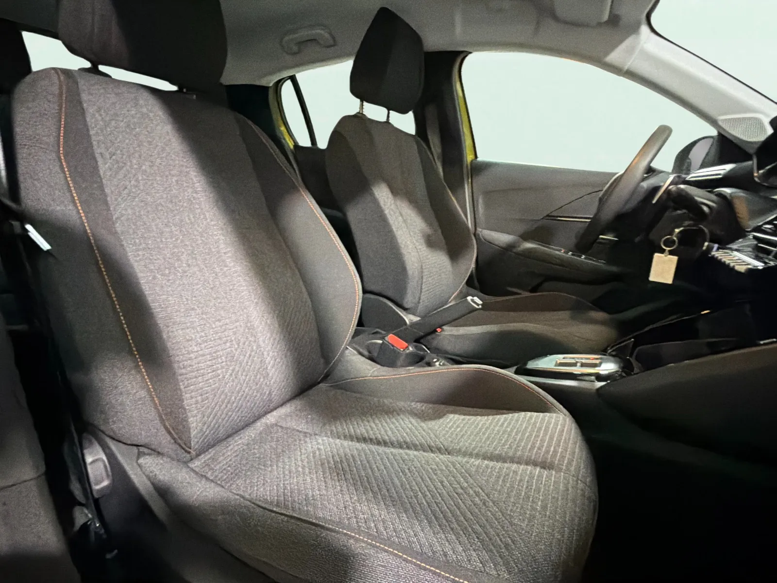 Peugeot 208 Style Hybrid 110 eDCS6 - foto 14