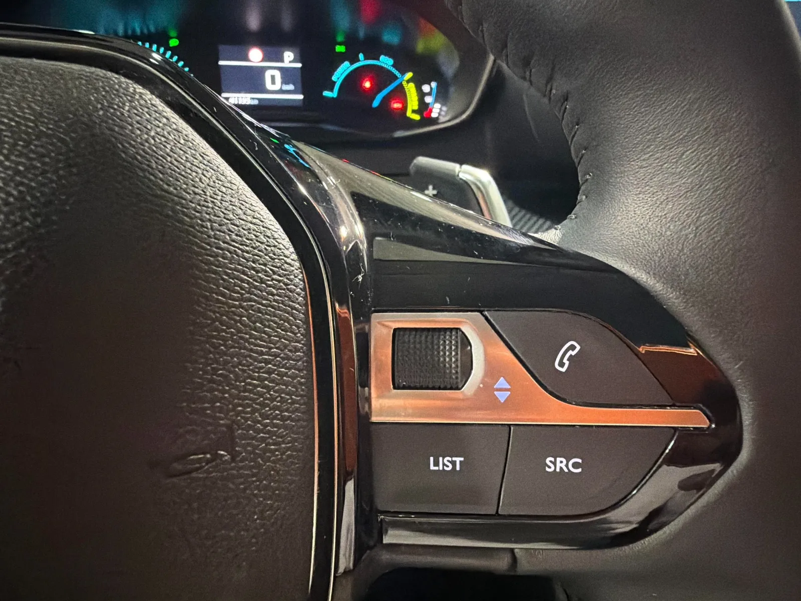 Peugeot 208 Style Hybrid 110 eDCS6 - foto 9