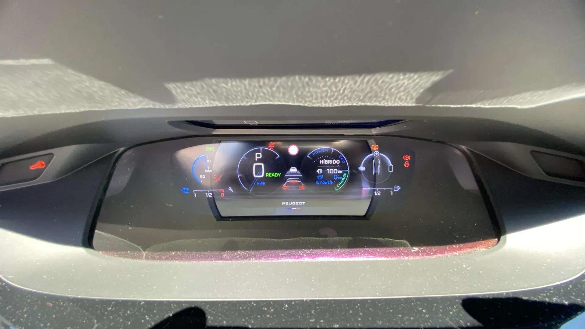Peugeot 408 Allure Plug-IN Hybrid 225 e-EAT8 - foto 8