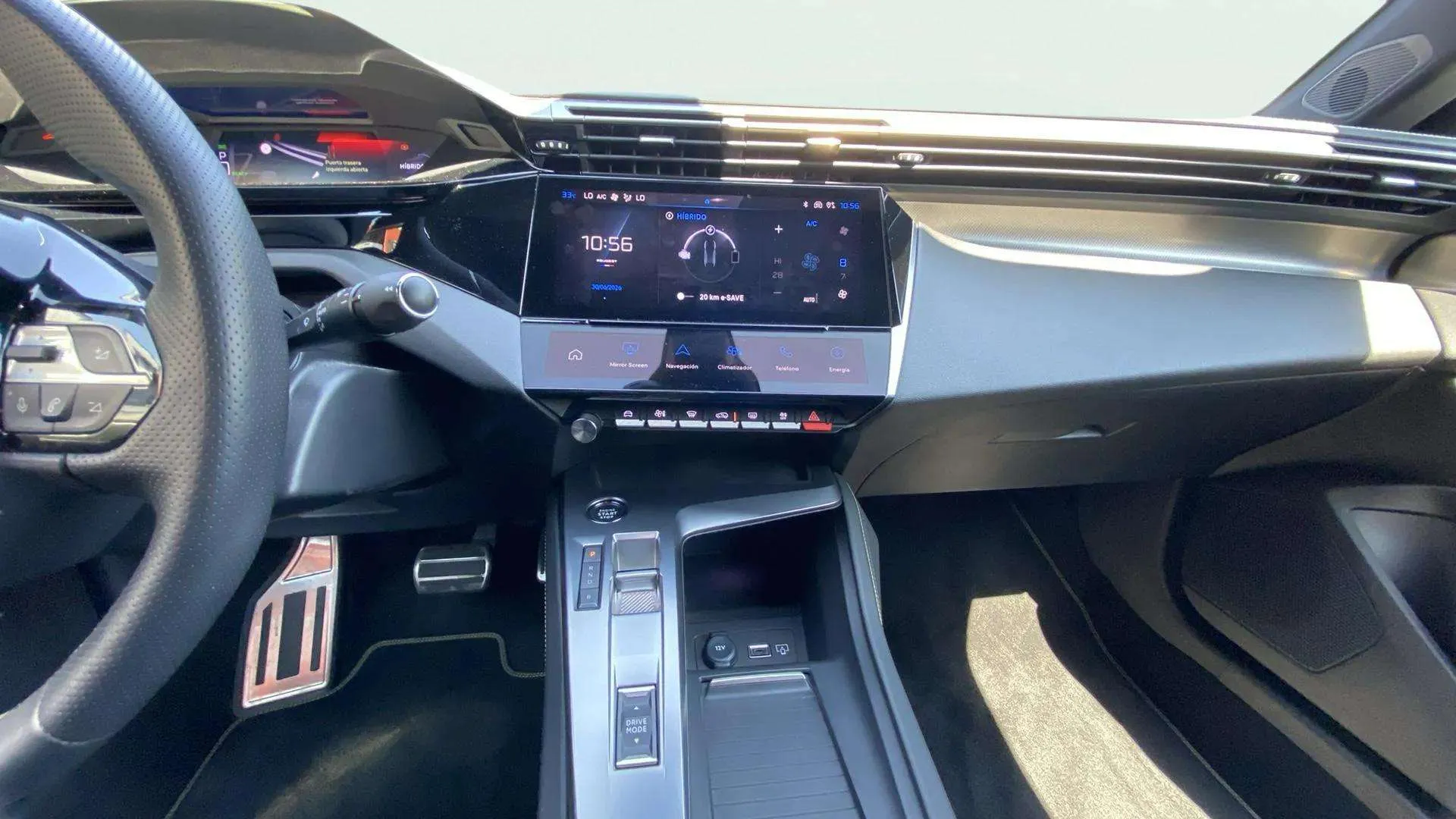 Peugeot 408 Allure Plug-IN Hybrid 225 e-EAT8 - foto 11