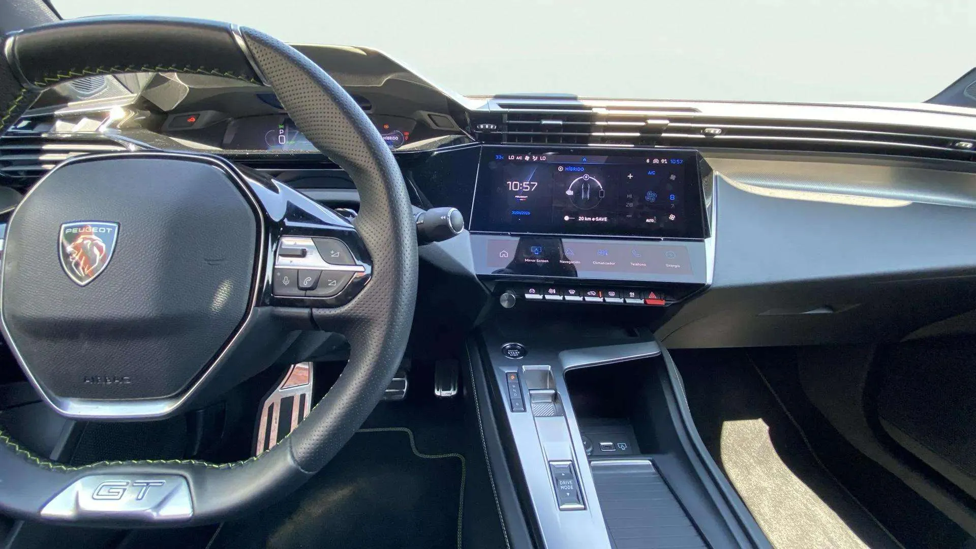 Peugeot 408 Allure Plug-IN Hybrid 225 e-EAT8 - foto 10