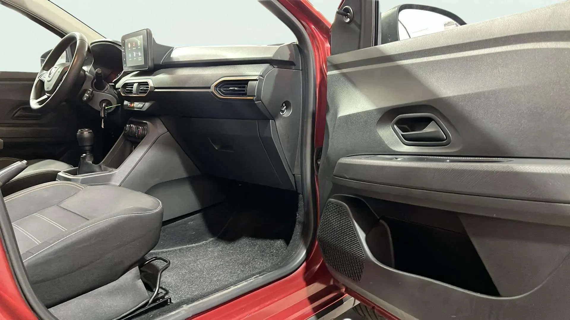 Dacia Sandero Stepway Comfort TCe - foto 13