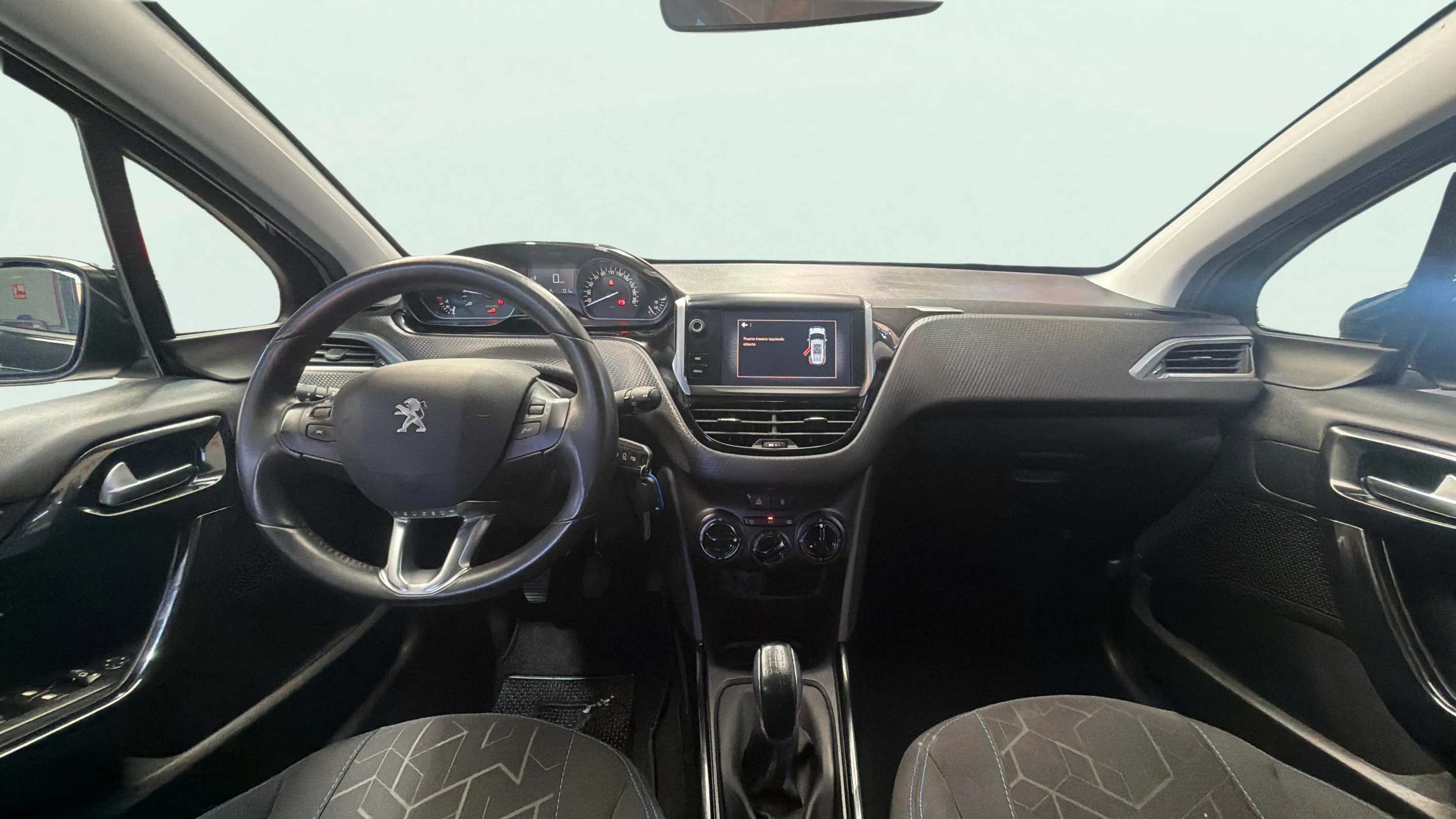 Peugeot 2008 Active BlueHDi 100 BVM6 - foto 9