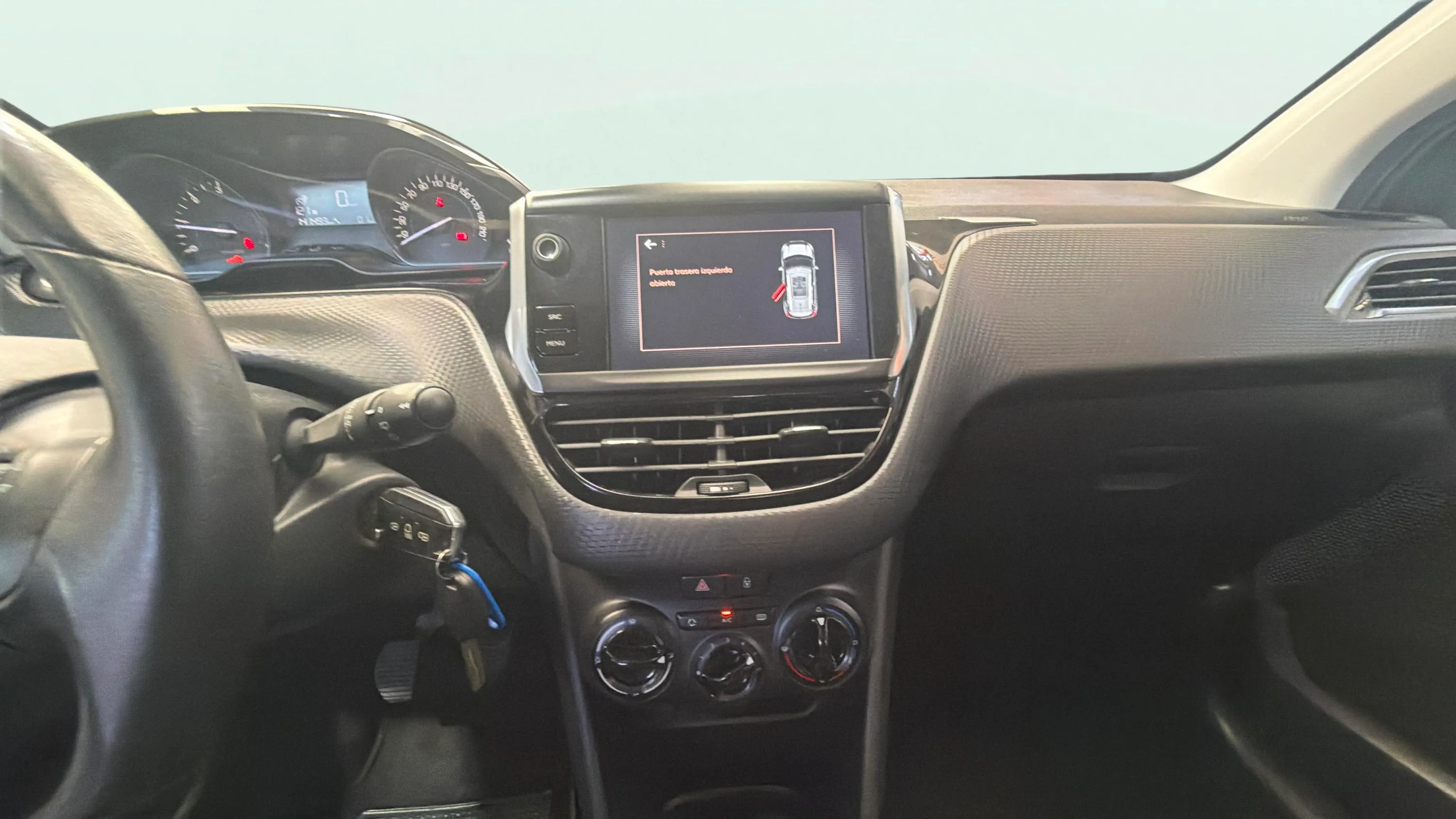 Peugeot 2008 Active BlueHDi 100 BVM6 - foto 10