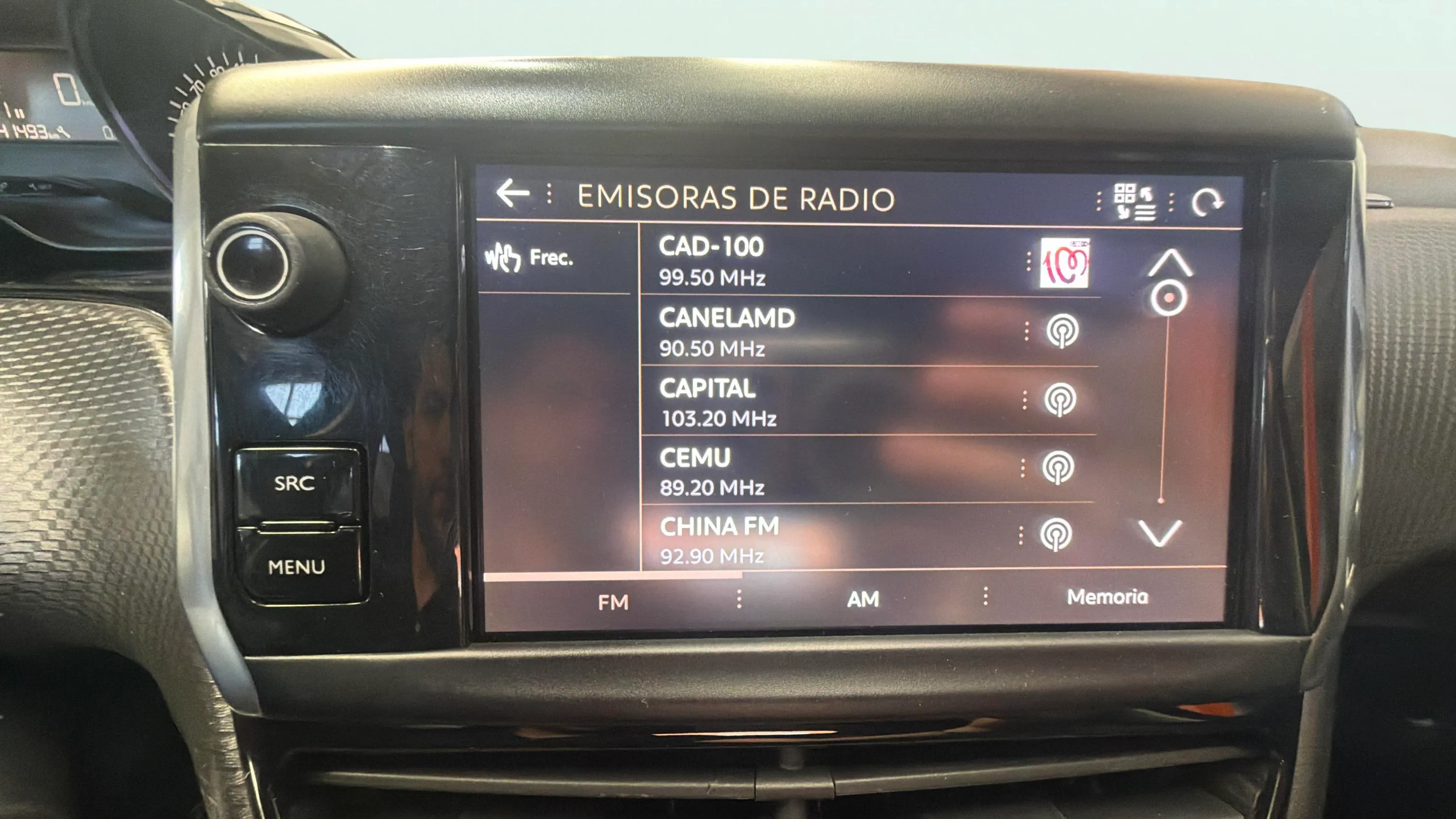 Peugeot 2008 Active BlueHDi 100 BVM6 - foto 23