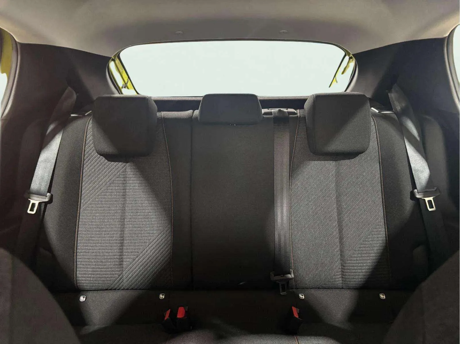 Peugeot 208 Style Hybrid 110 eDCS6 - foto 19