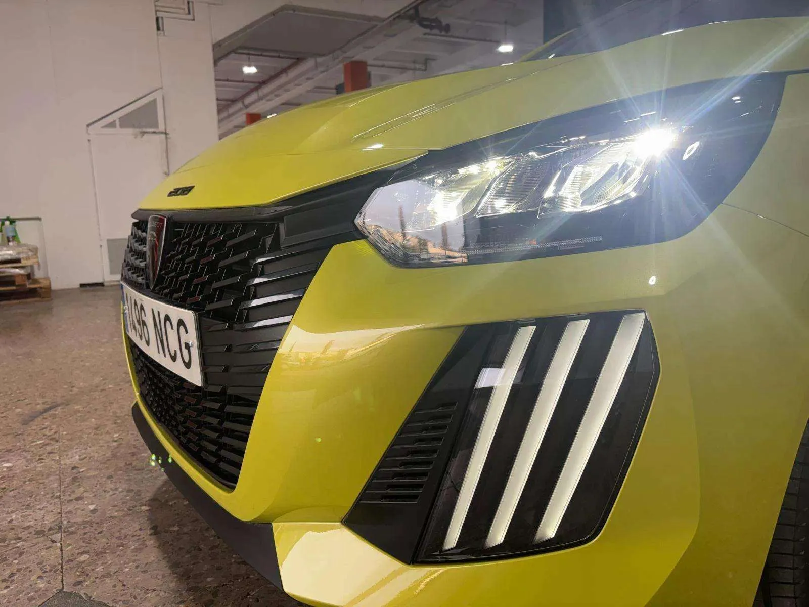 Peugeot 208 Style Hybrid 110 eDCS6 - foto 6